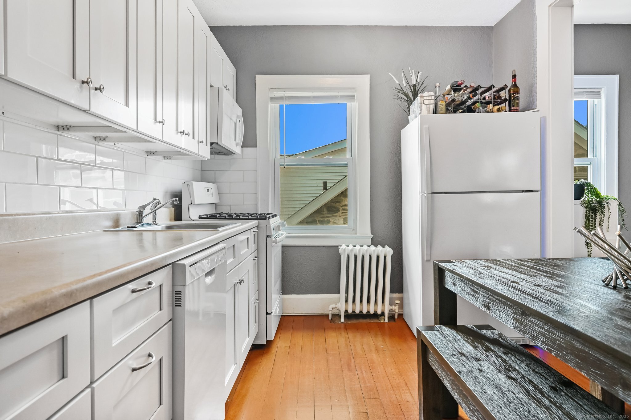 Greenwich, Connecticut 06830, United States, 3 Bedrooms Bedrooms, ,1 BathroomBathrooms,Residential,Active,149052