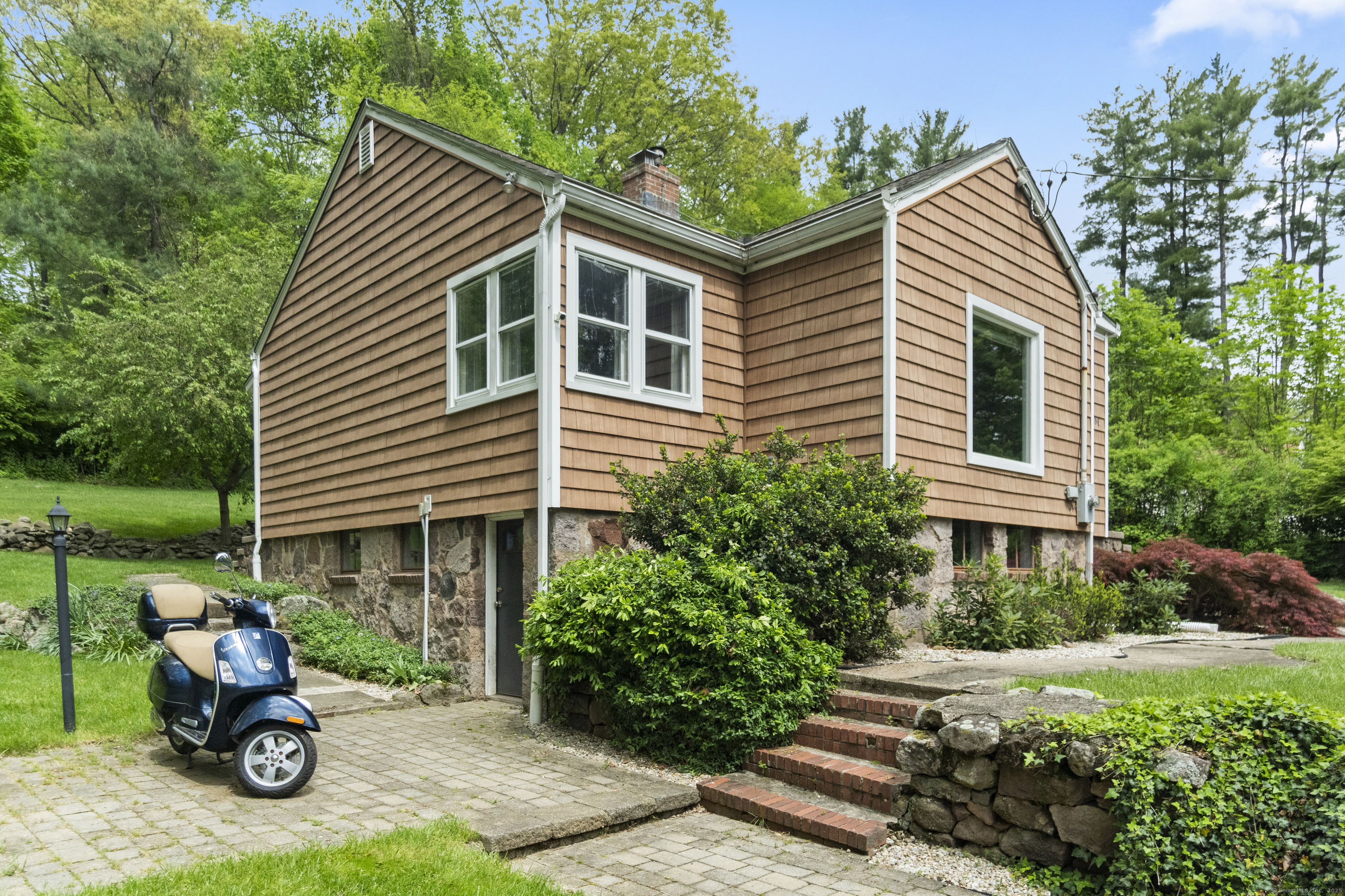 196 Harrison Road, Cheshire, Connecticut image 2