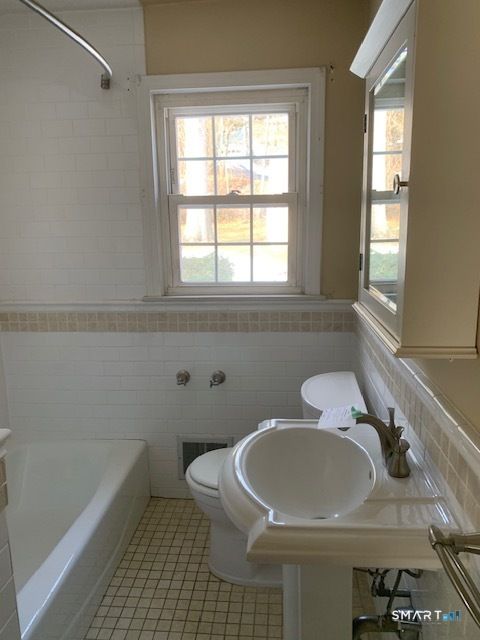 Tiny photo for 329 Bronson Road, Fairfield, CT 06890 (MLS # 24163349)