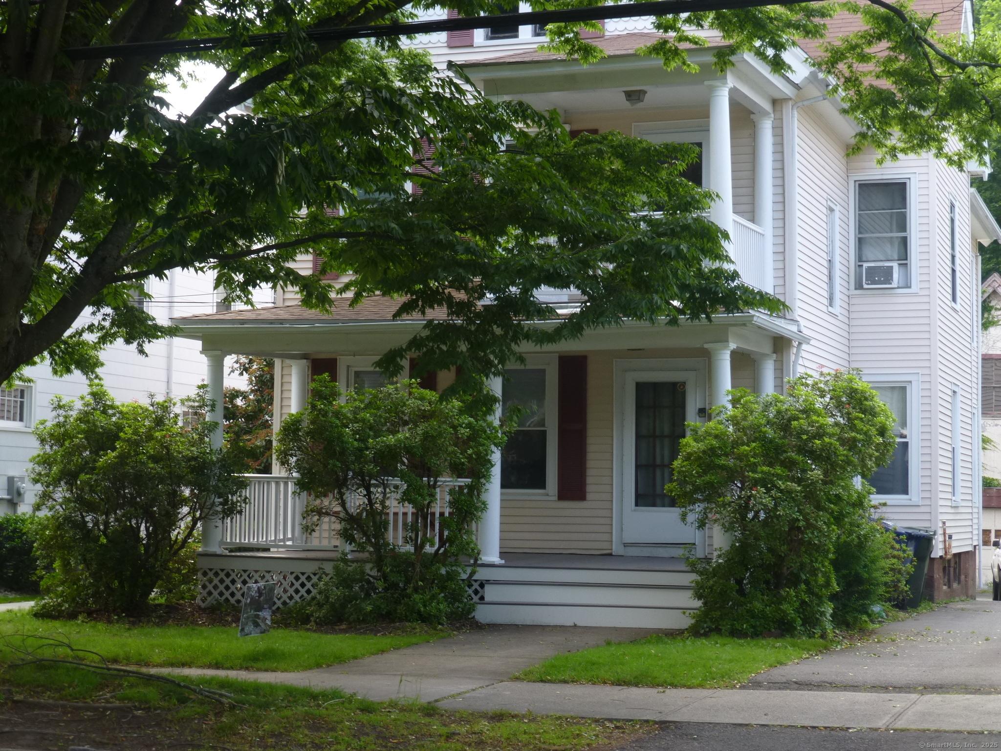 Rental Property at N Main Street 2, Wallingford, Connecticut - Bedrooms: 2 
Bathrooms: 1 
Rooms: 5  - $1,900 MO.