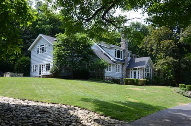 Photo 1 of 121 Ferris Hill Road, New Canaan, Connecticut, $1,920,000, Web #: 99073813