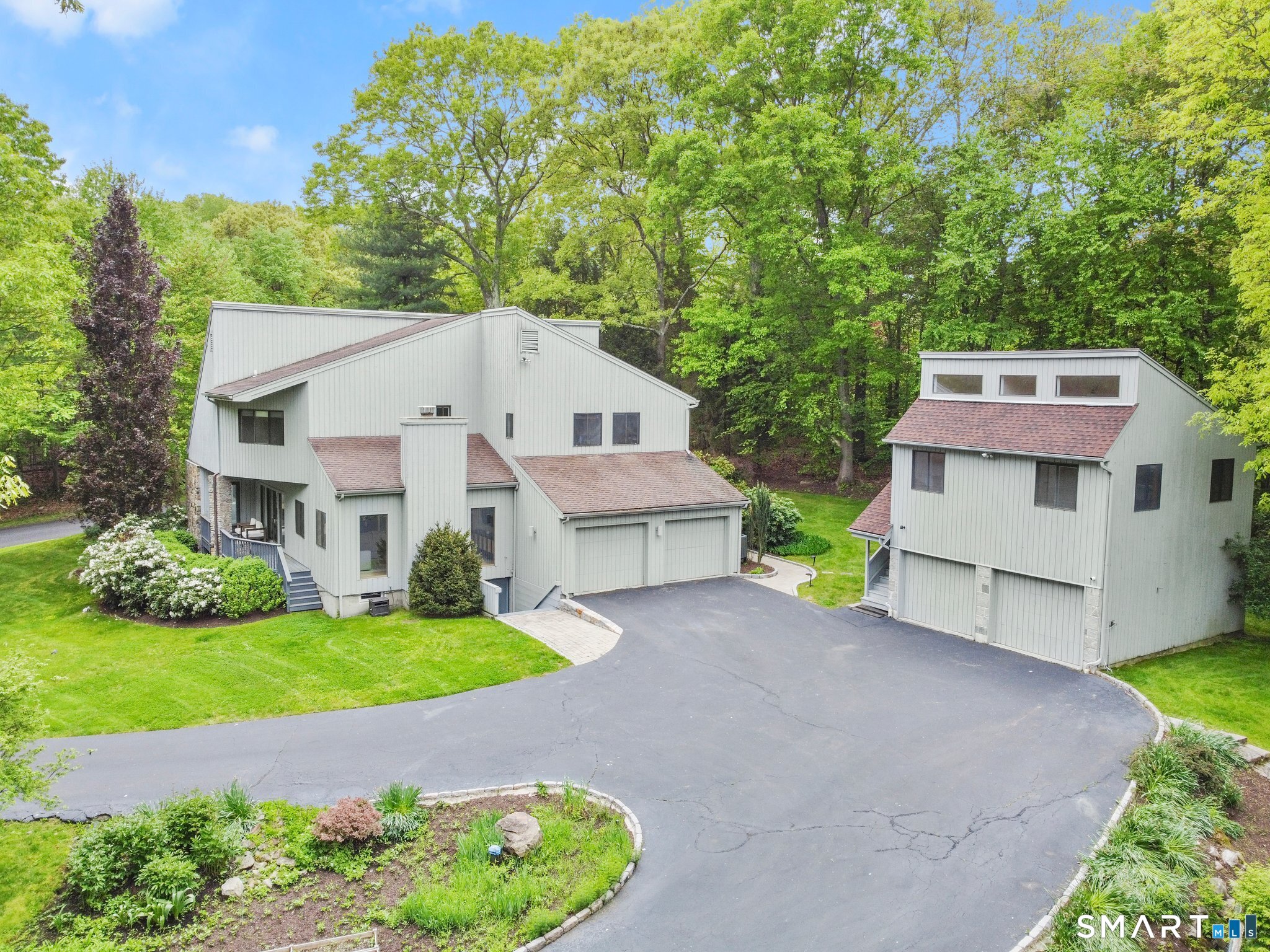 7 White Oak Lane