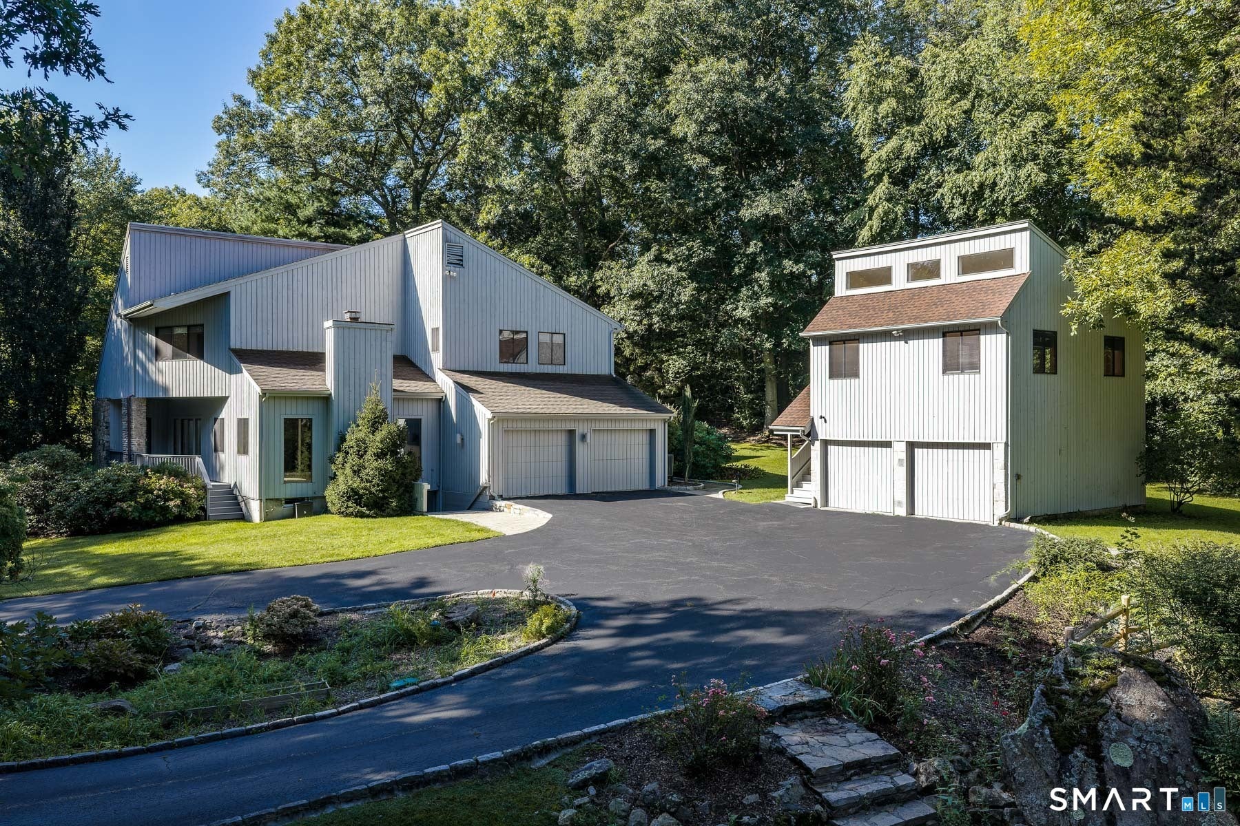 7 White Oak Lane