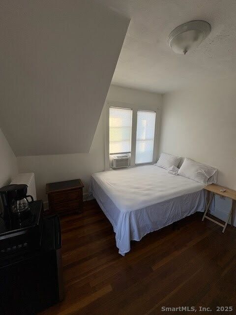 Photo of 68 Adelaide Avenue, Waterbury, CT 06708 (MLS # 24144128)