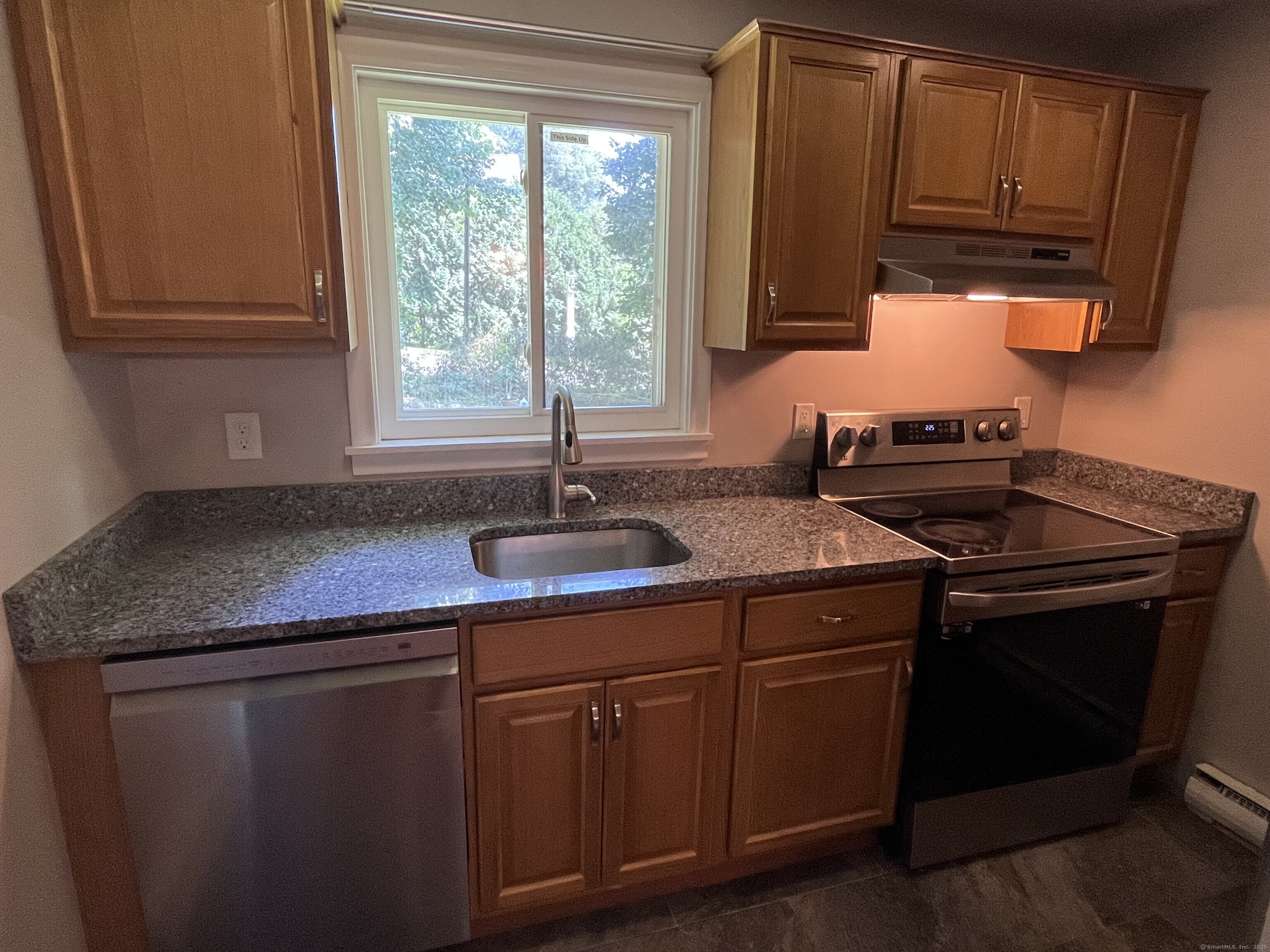 Farmington, Connecticut 06085, United States, 2 Bedrooms Bedrooms, ,1 BathroomBathrooms,Residential,Active,173083 Farmington, Connecticut 06085, United States, 2 Bedrooms Bedrooms, ,1 BathroomBathrooms,Residential,Active,173083