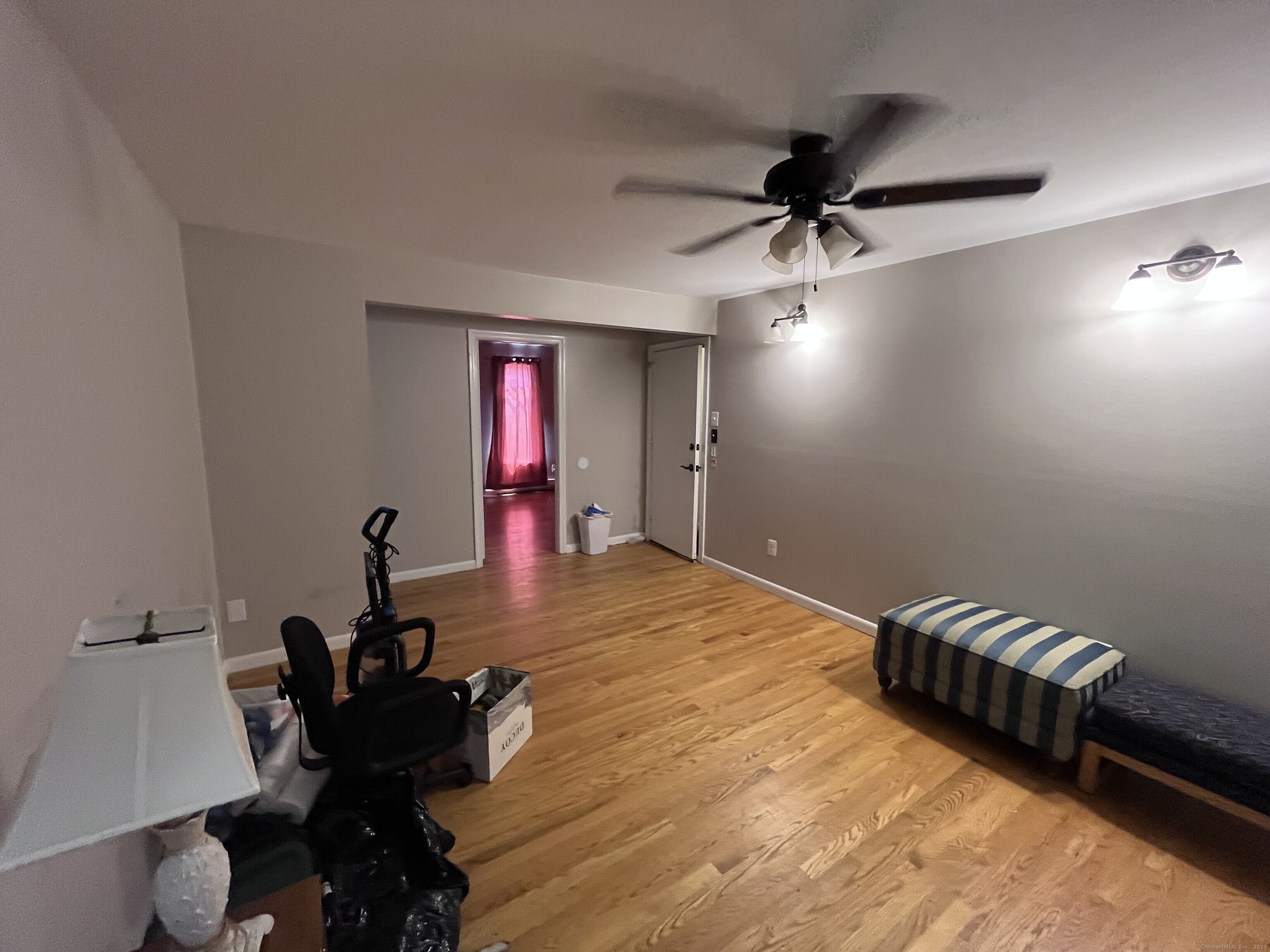 Farmington, Connecticut 06085, United States, 2 Bedrooms Bedrooms, ,1 BathroomBathrooms,Residential,Active,173083