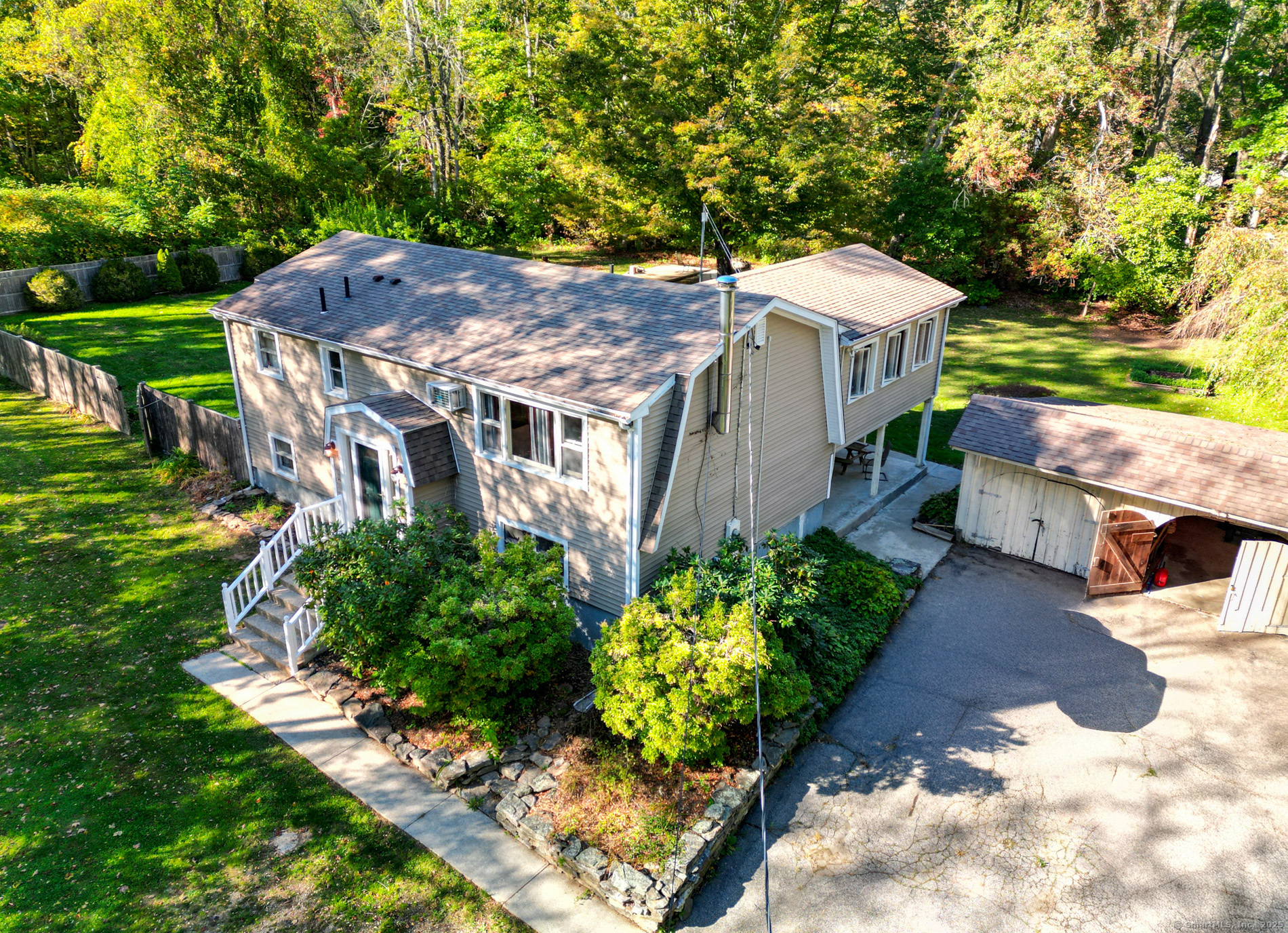 38 White Plains Road