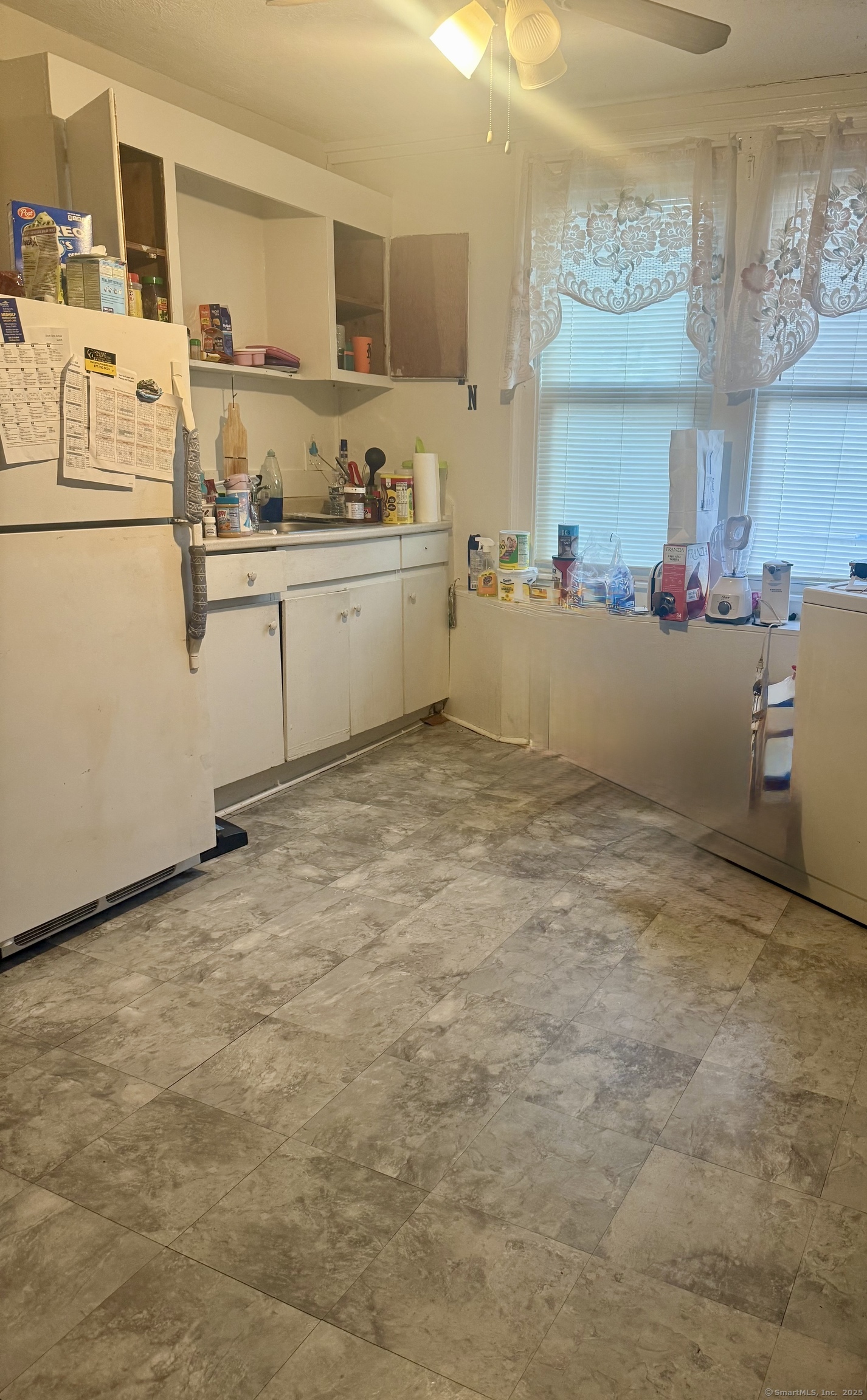 Rental Property at Park Street, Bristol, Connecticut - Bedrooms: 3 
Bathrooms: 1 
Rooms: 5  - $1,850 MO.