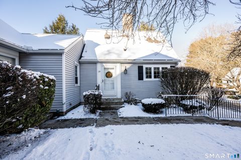 Photo of 22 Patriots Square #22, Mansfield, CT 06250 (MLS # 24145910)