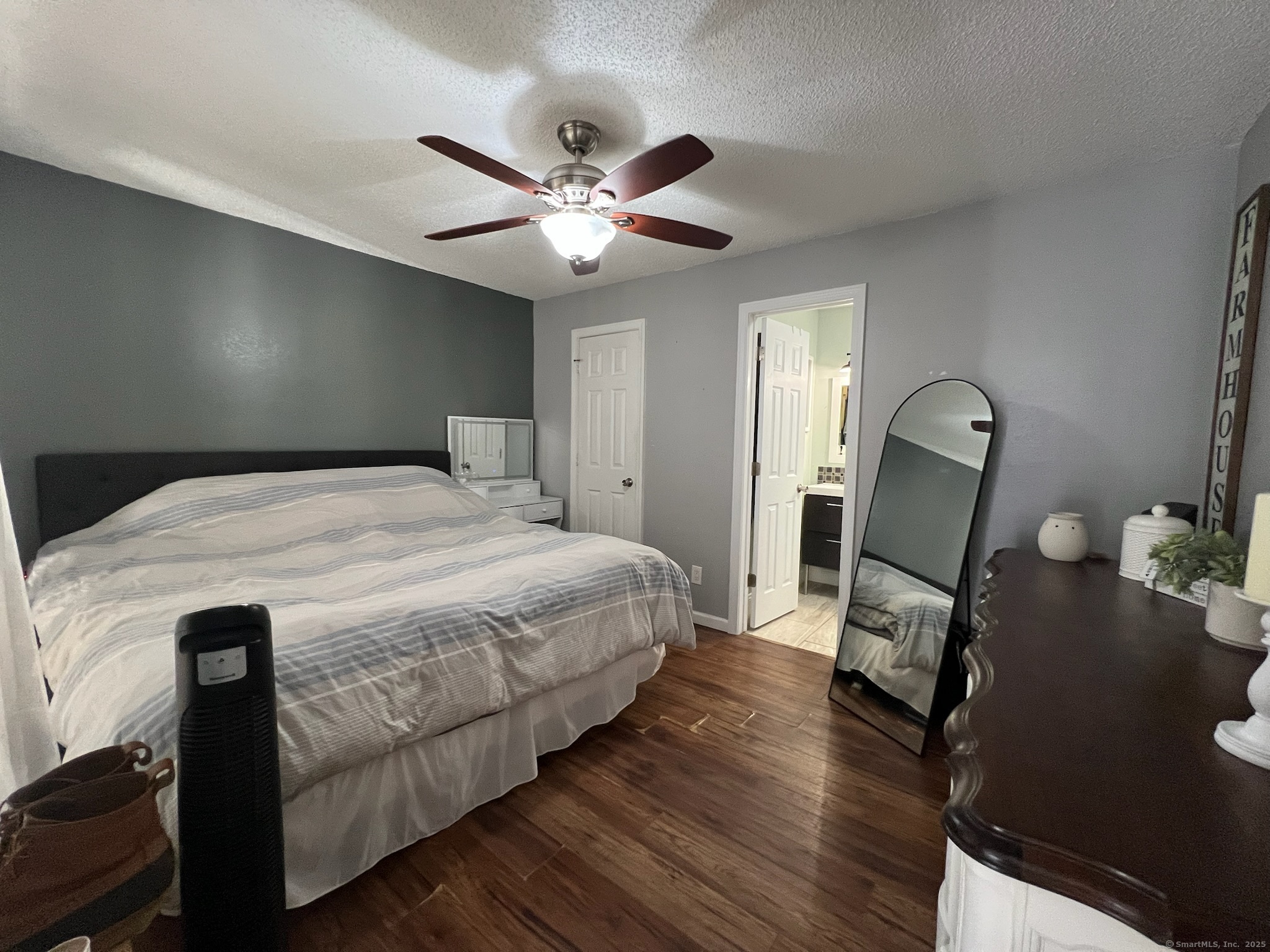 Middletown, Connecticut 06457, United States, 2 Bedrooms Bedrooms, ,2 BathroomsBathrooms,Residential,Active,159508