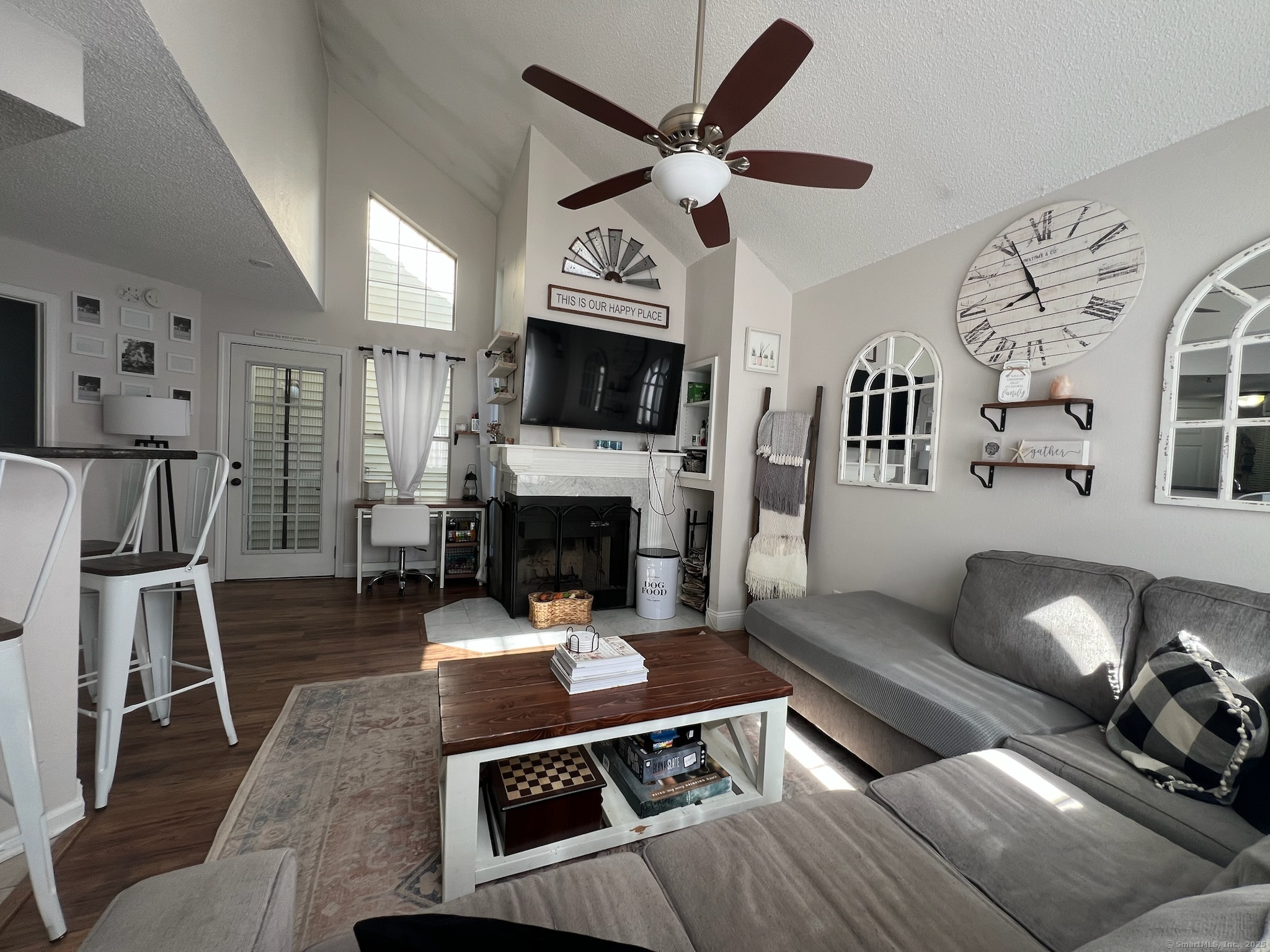 Middletown, Connecticut 06457, United States, 2 Bedrooms Bedrooms, ,2 BathroomsBathrooms,Residential,Active,159508