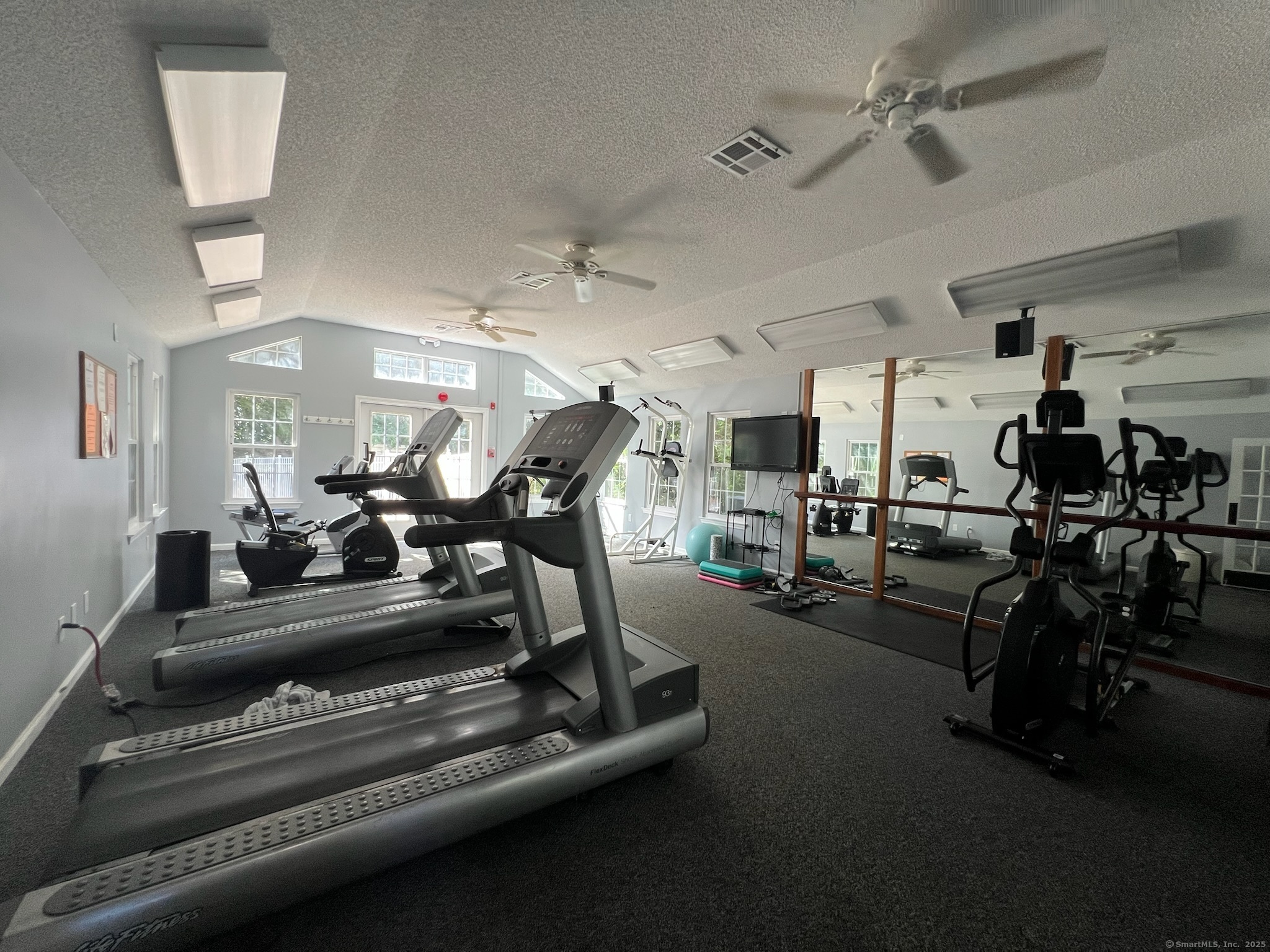 Middletown, Connecticut 06457, United States, 2 Bedrooms Bedrooms, ,2 BathroomsBathrooms,Residential,Active,159508