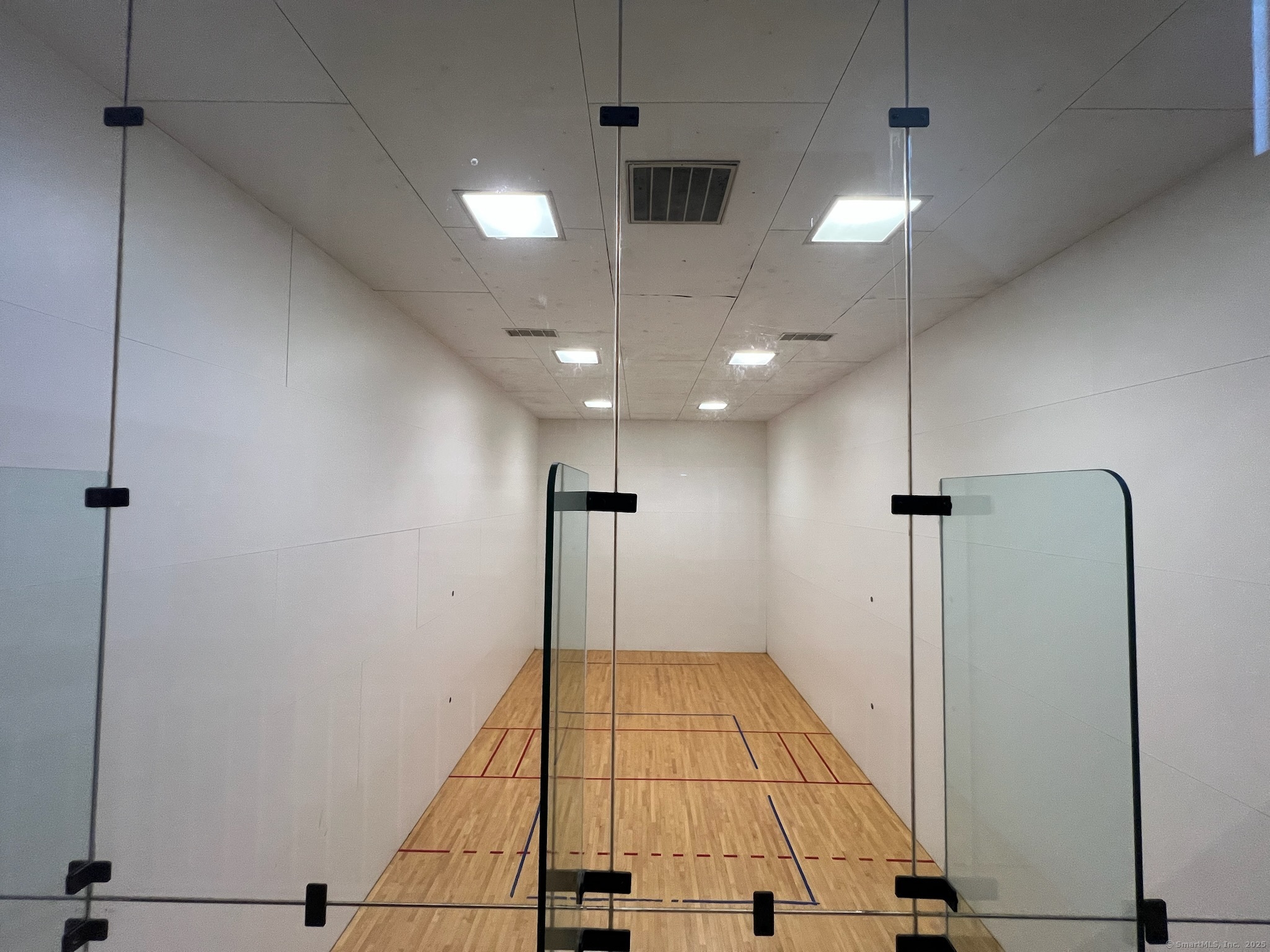 Middletown, Connecticut 06457, United States, 2 Bedrooms Bedrooms, ,2 BathroomsBathrooms,Residential,Active,159508