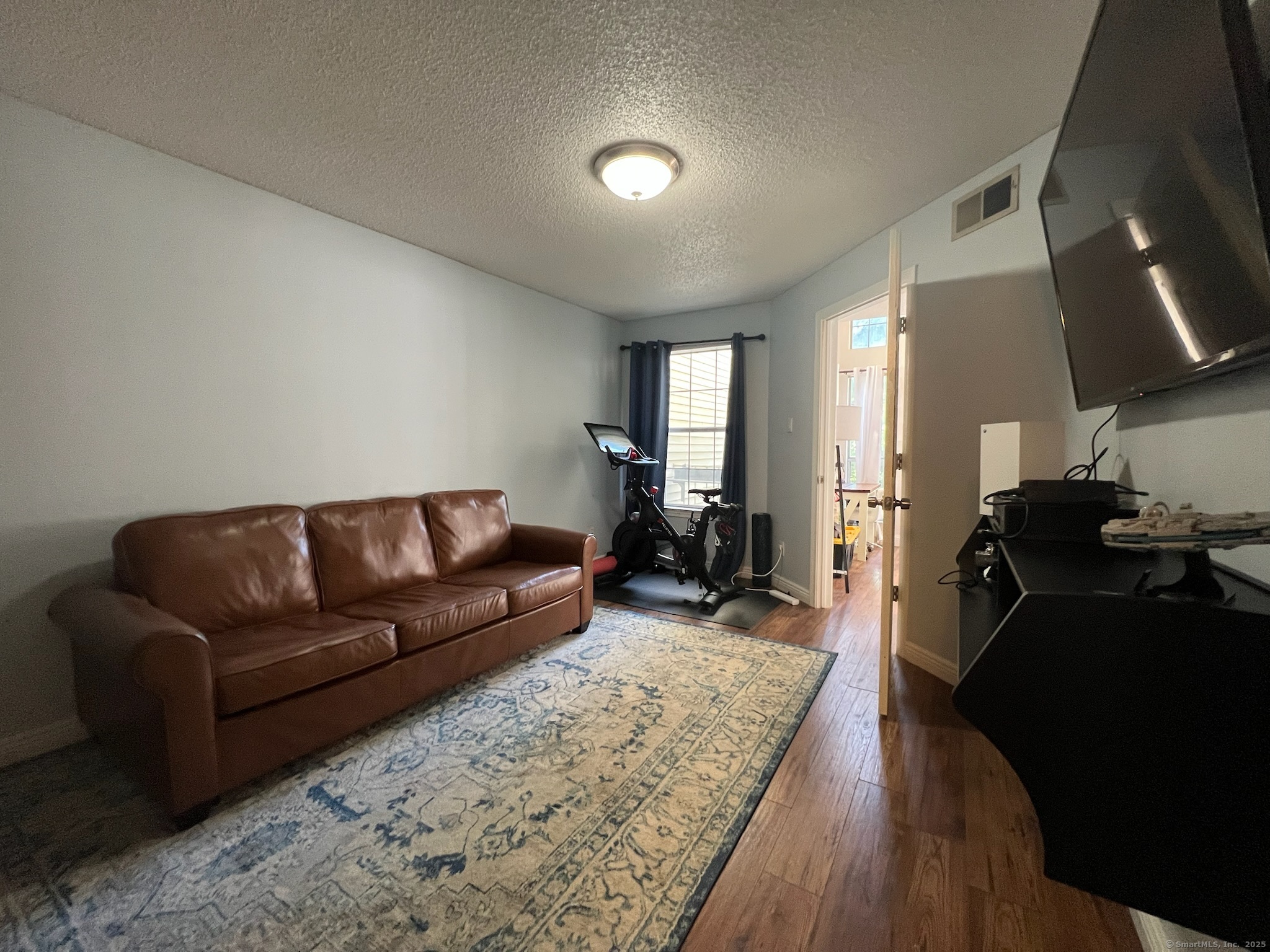 Middletown, Connecticut 06457, United States, 2 Bedrooms Bedrooms, ,2 BathroomsBathrooms,Residential,Active,159508