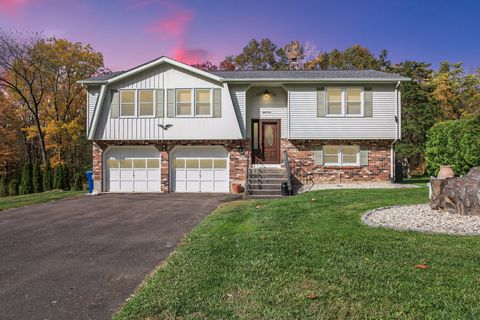 Photo of 85 Metacomet Road, Plainville, CT 06062 (MLS # 24138888)