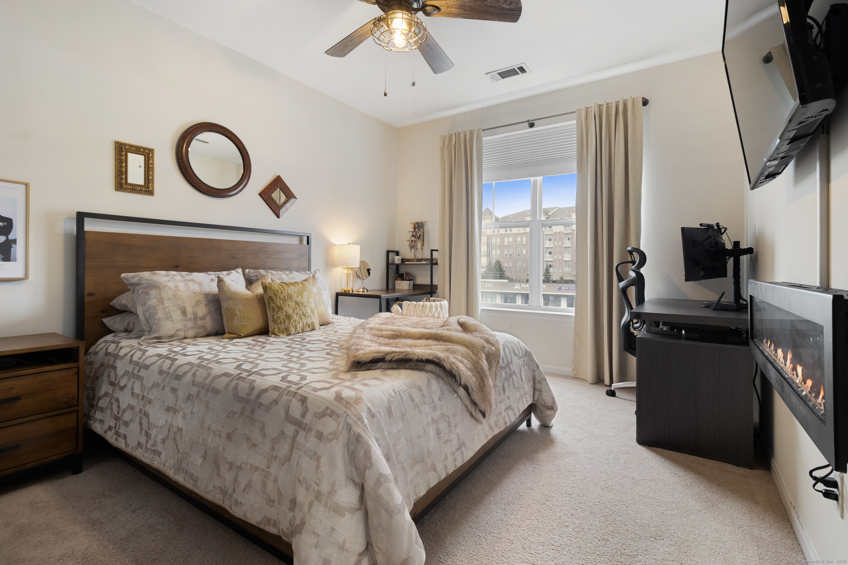 850 E Main Street #APT 417, Stamford, Connecticut image 8