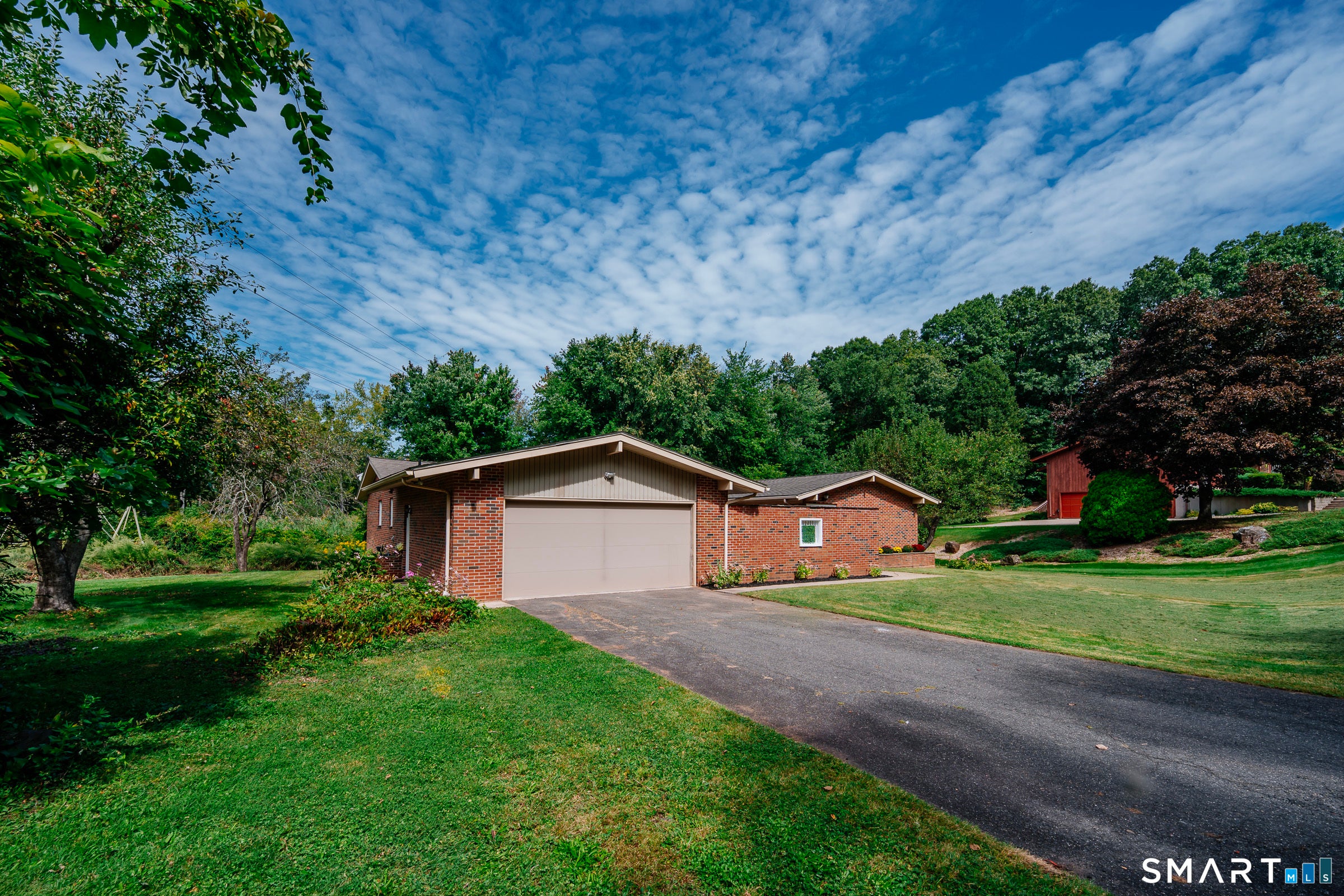 25 Wild Oak Drive