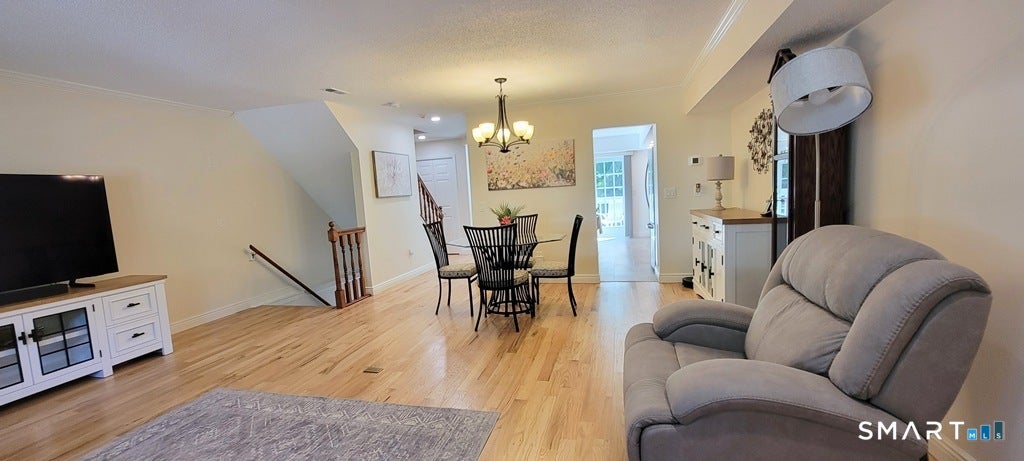 20 Wolf Hill Road 10C