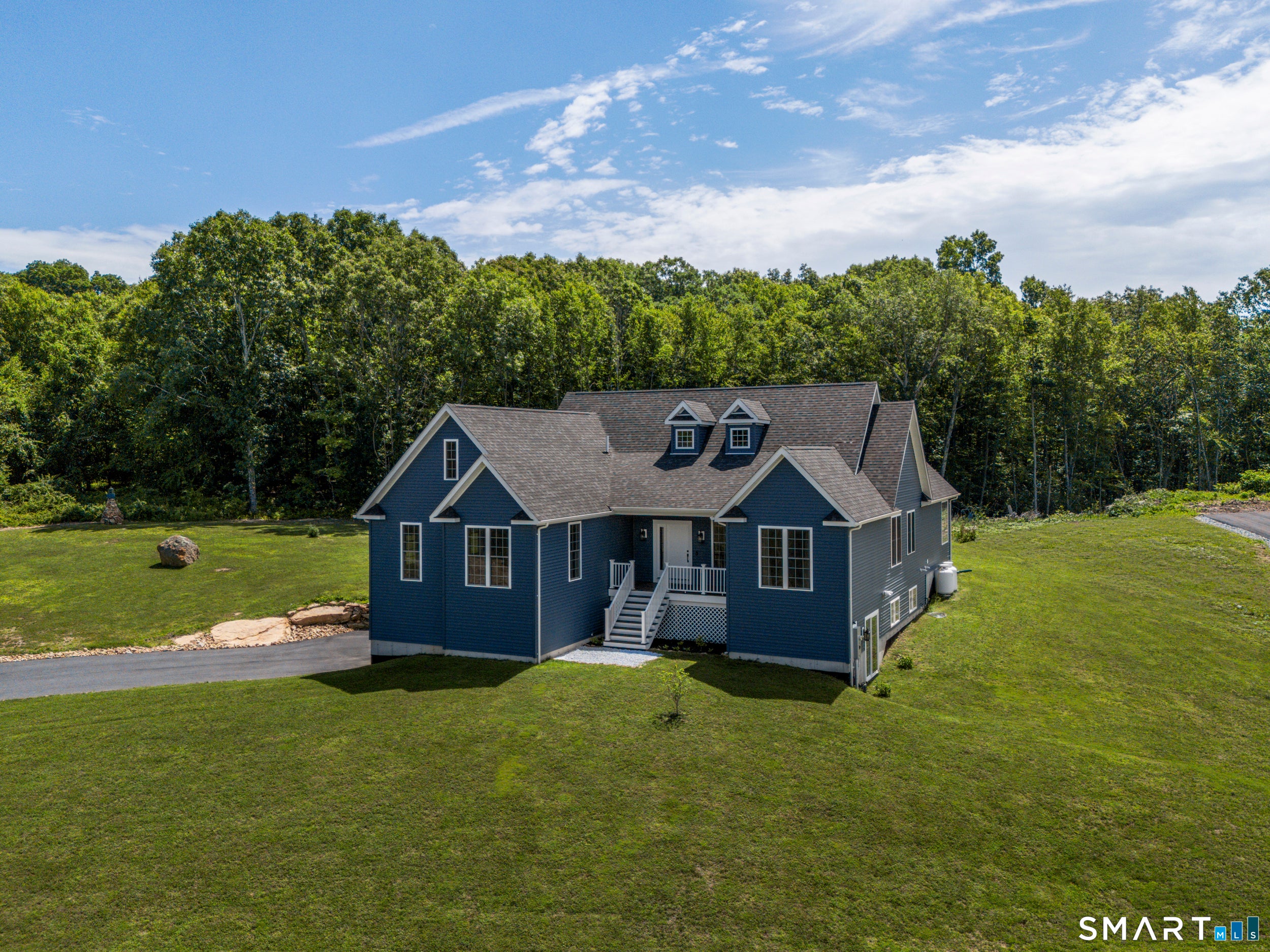 11-R Upper Kensington Drive