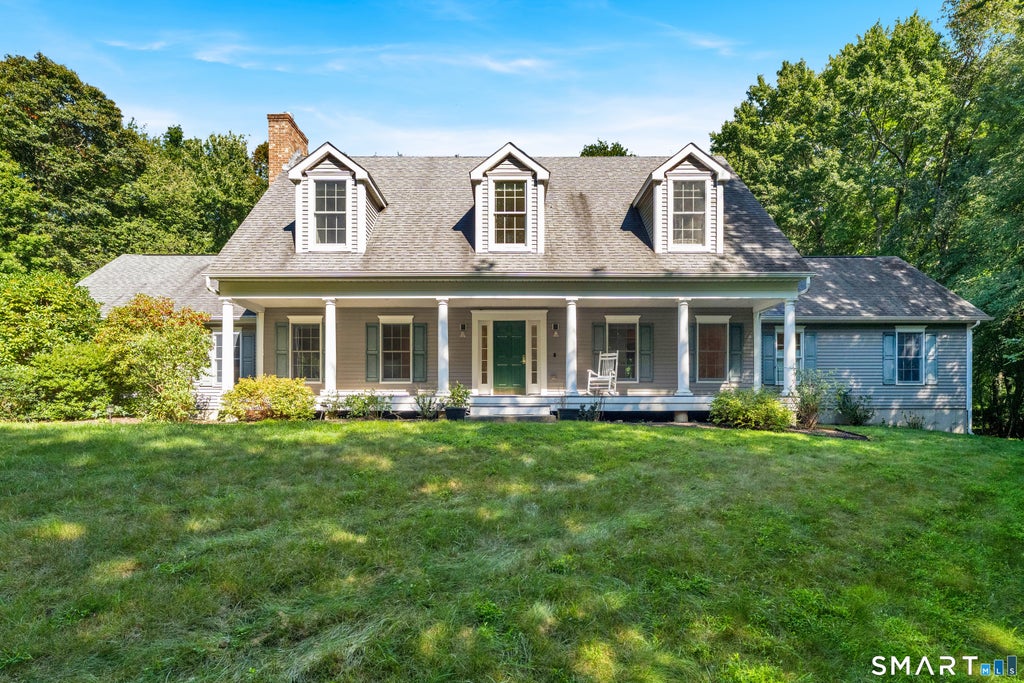 Photo of 14 Spinnaker Road, Waterford, CT 06385 (MLS # 24204906)
