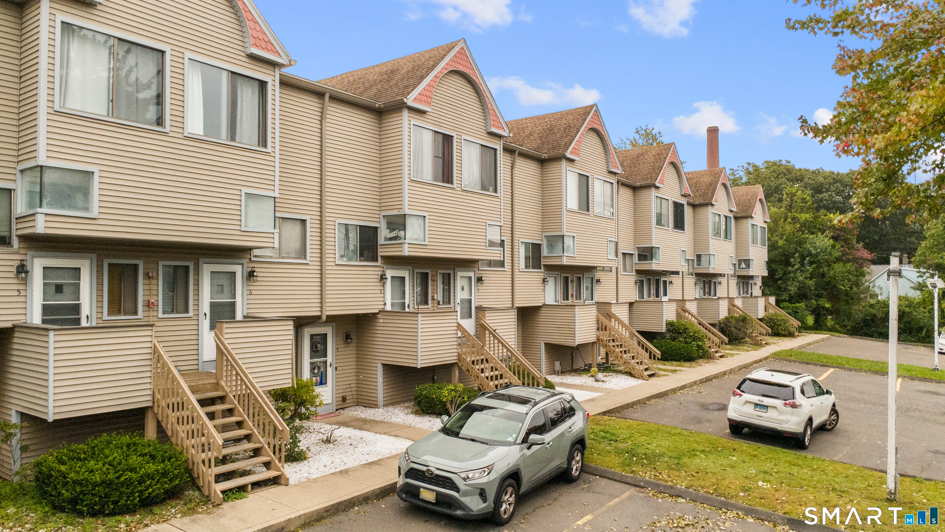 40 Crest Street 10