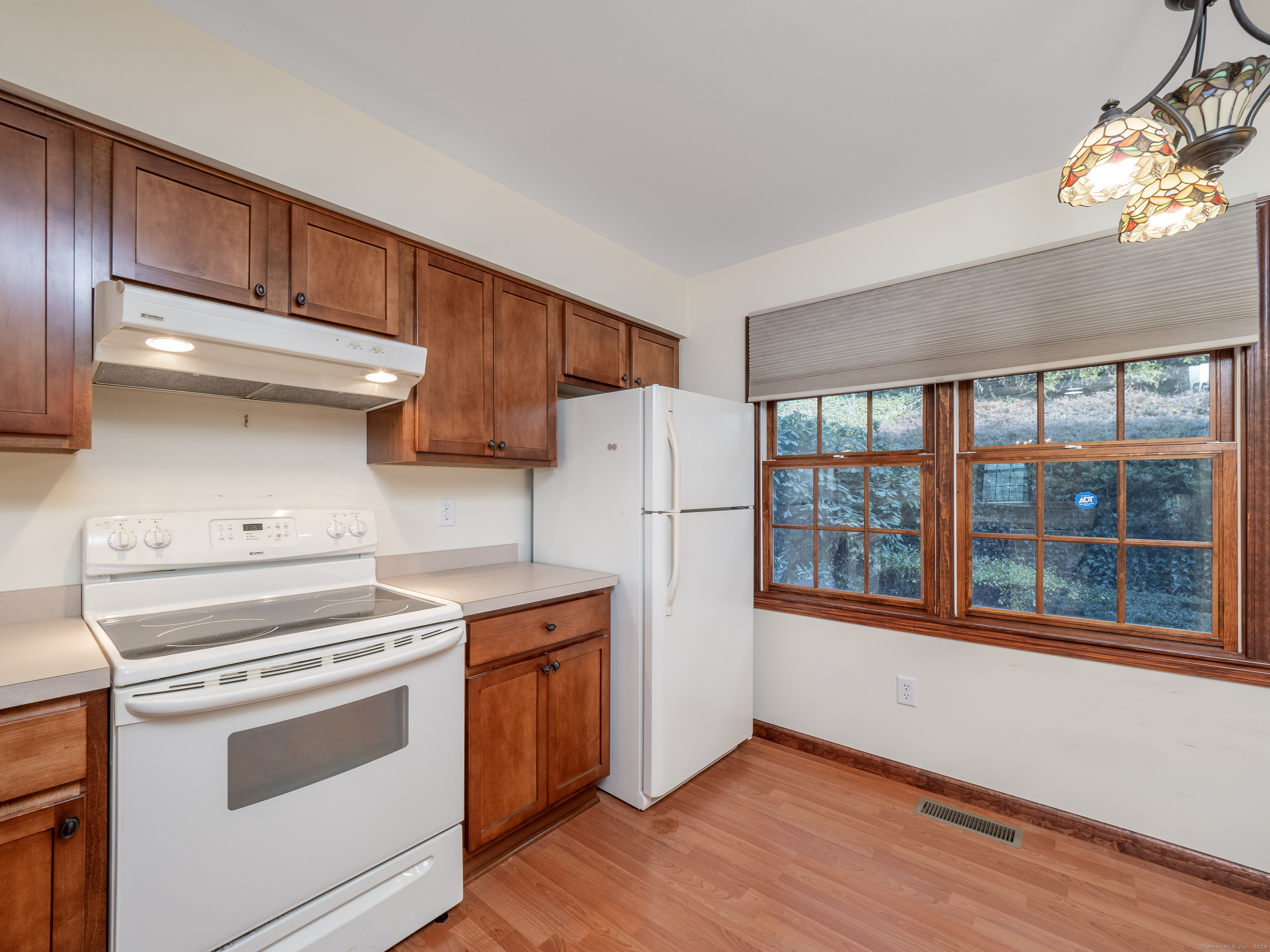 55 Mill Plain Road #6-4, Danbury, Connecticut image 5