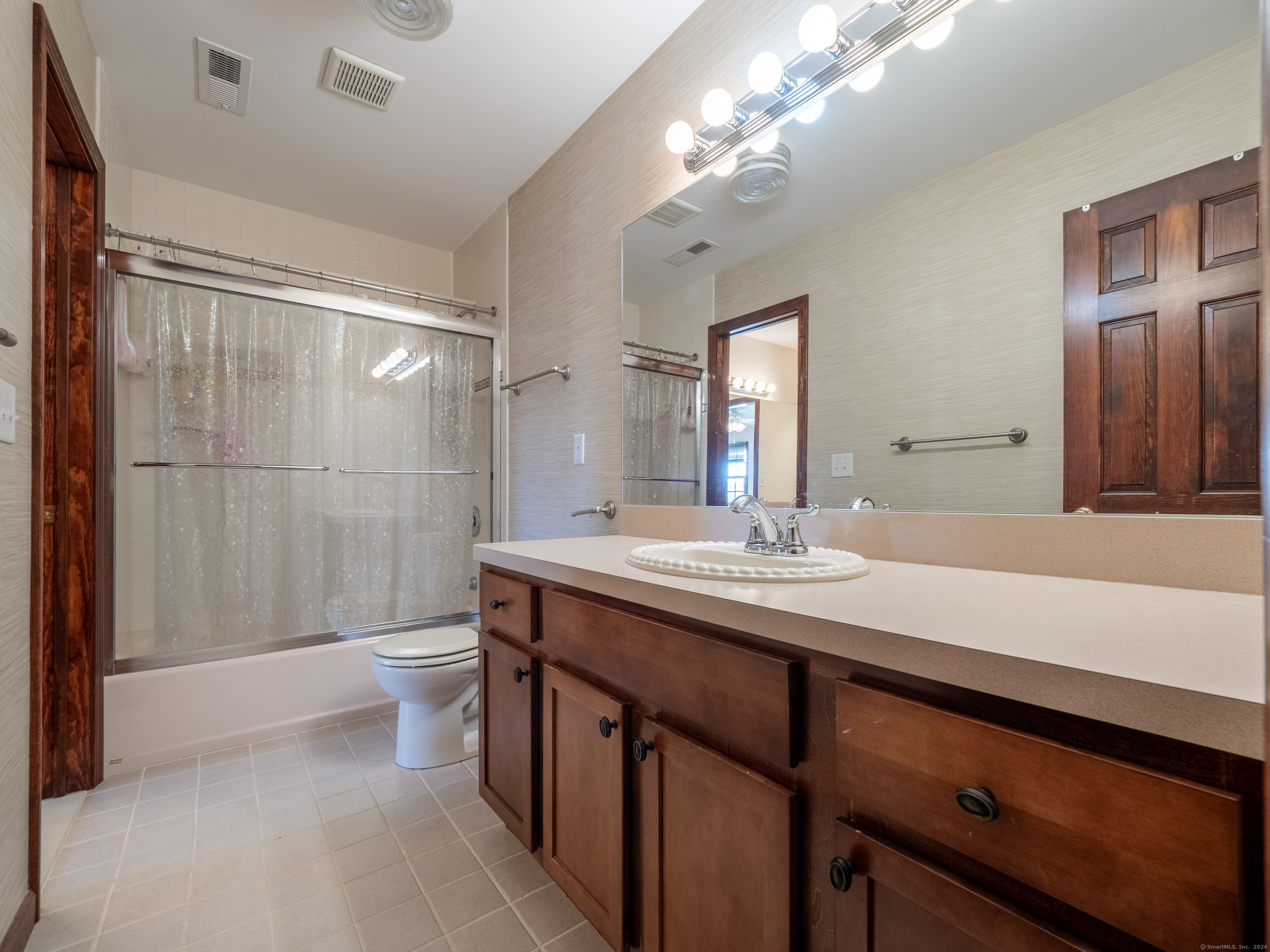 55 Mill Plain Road #6-4, Danbury, Connecticut image 17