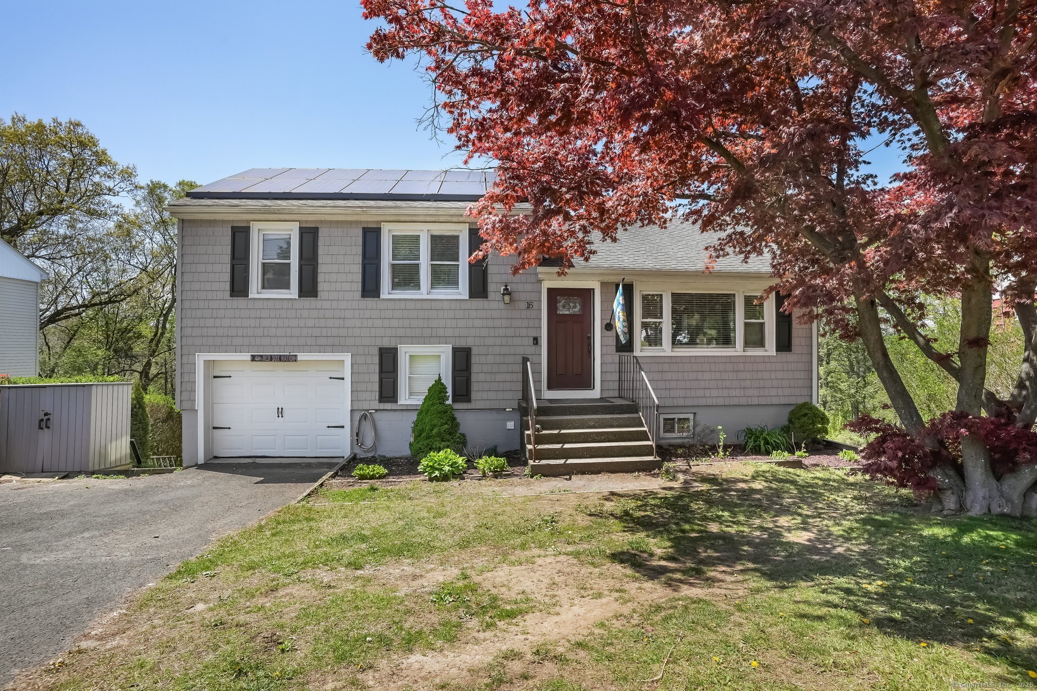 Property for Sale at Skyline Terrace, Danbury, Connecticut - Bedrooms: 4 
Bathrooms: 3 
Rooms: 8  - $499,000