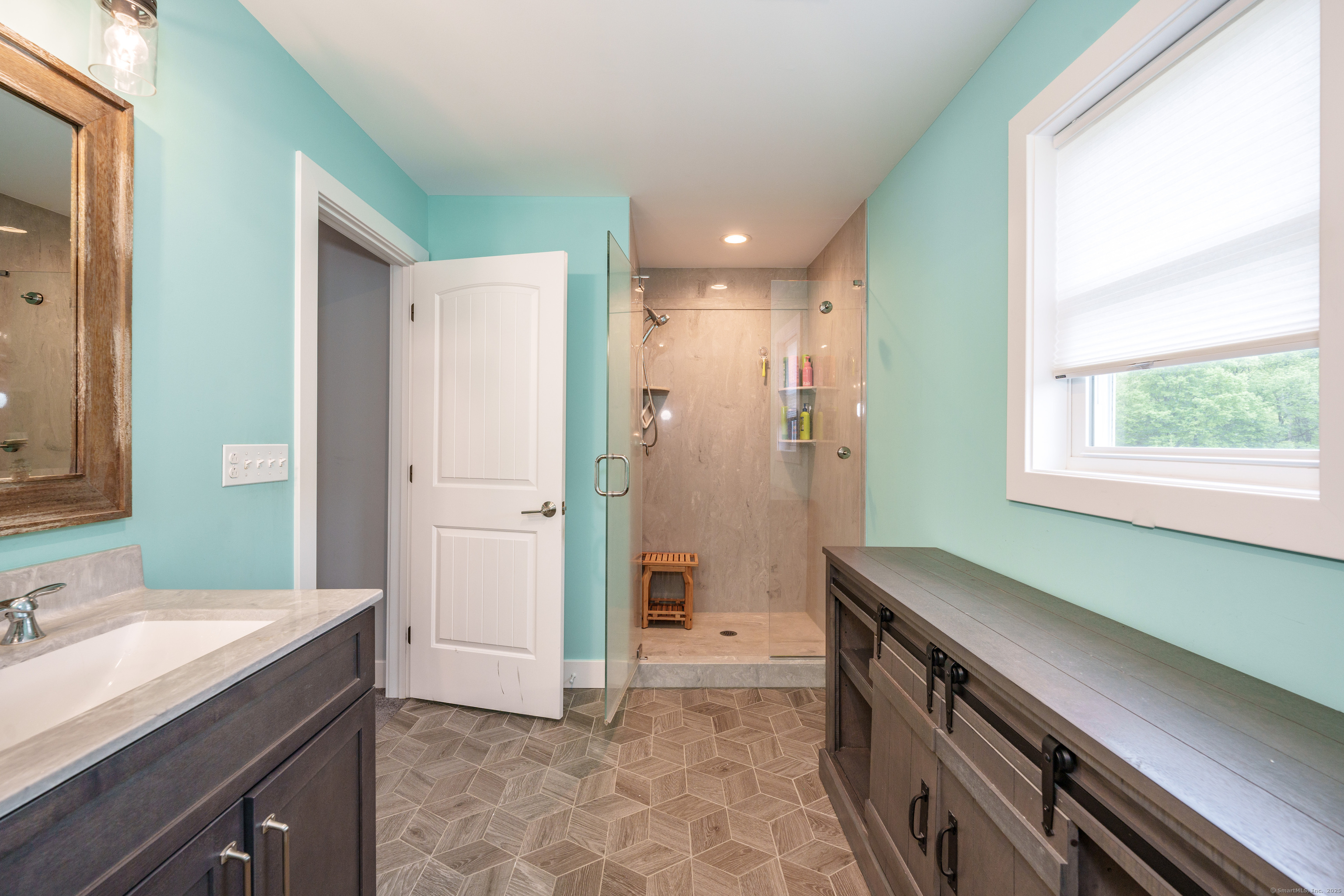 917 N Grand Street, Suffield, Connecticut image 12