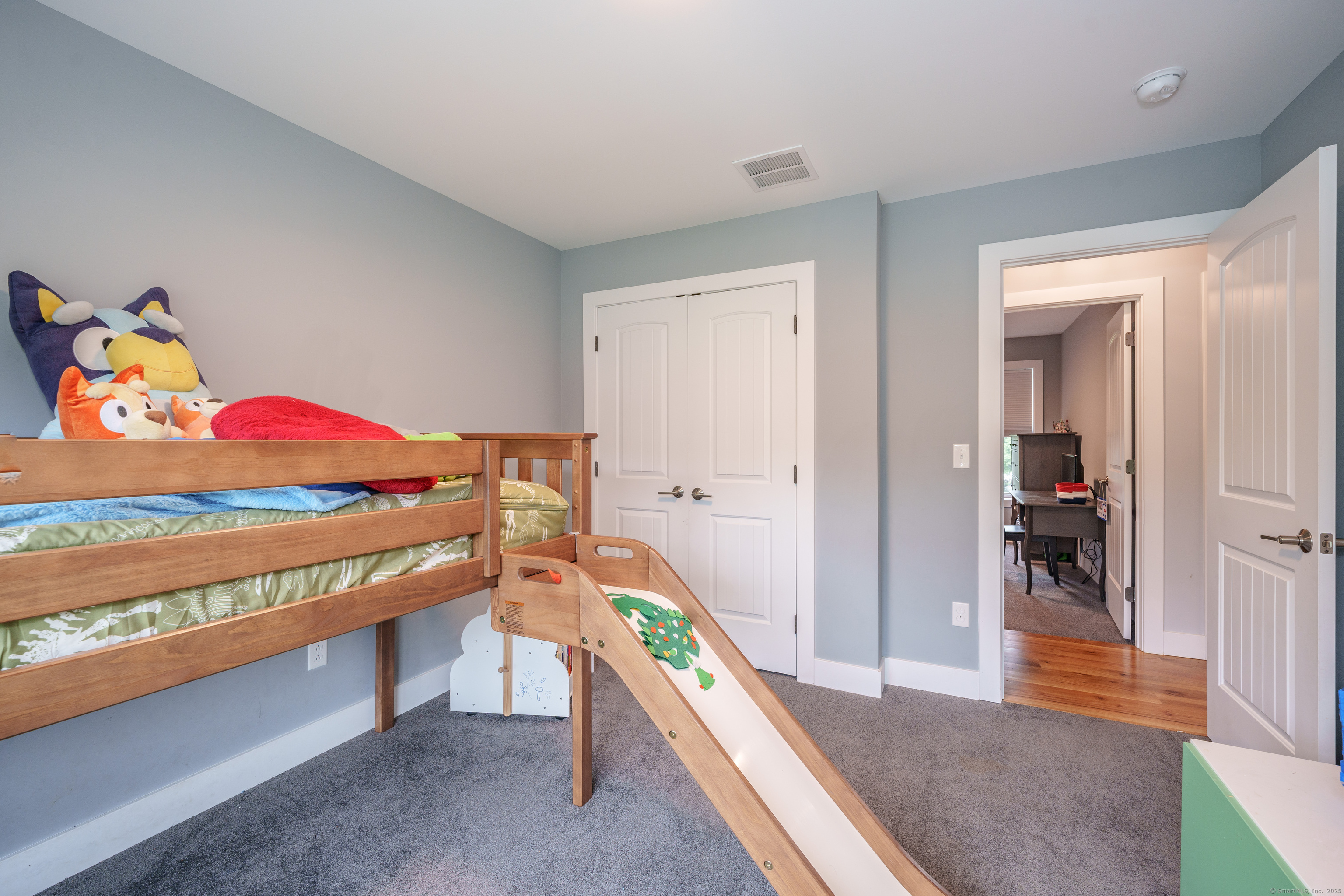 917 N Grand Street, Suffield, Connecticut image 16