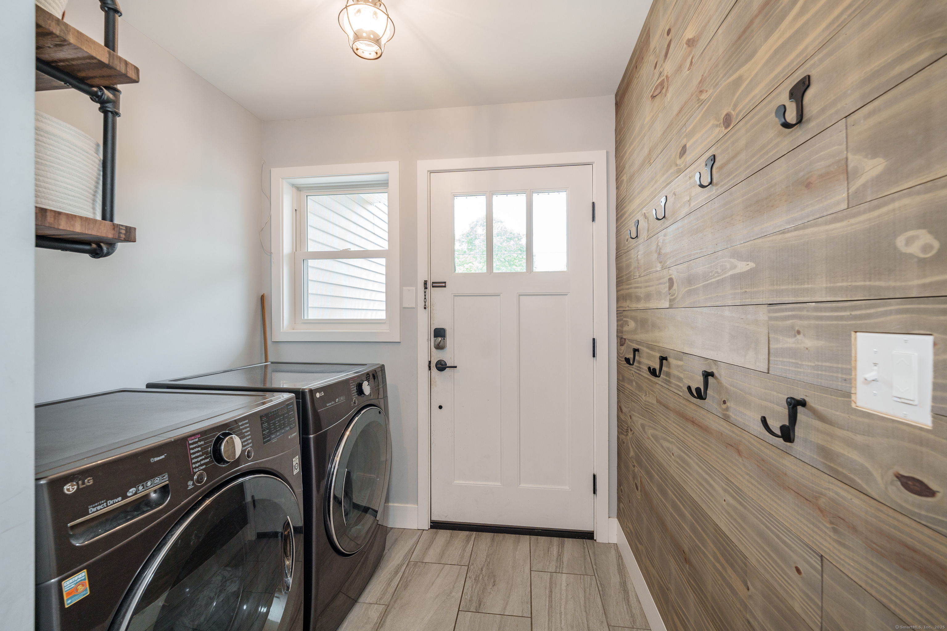 917 N Grand Street, Suffield, Connecticut image 8