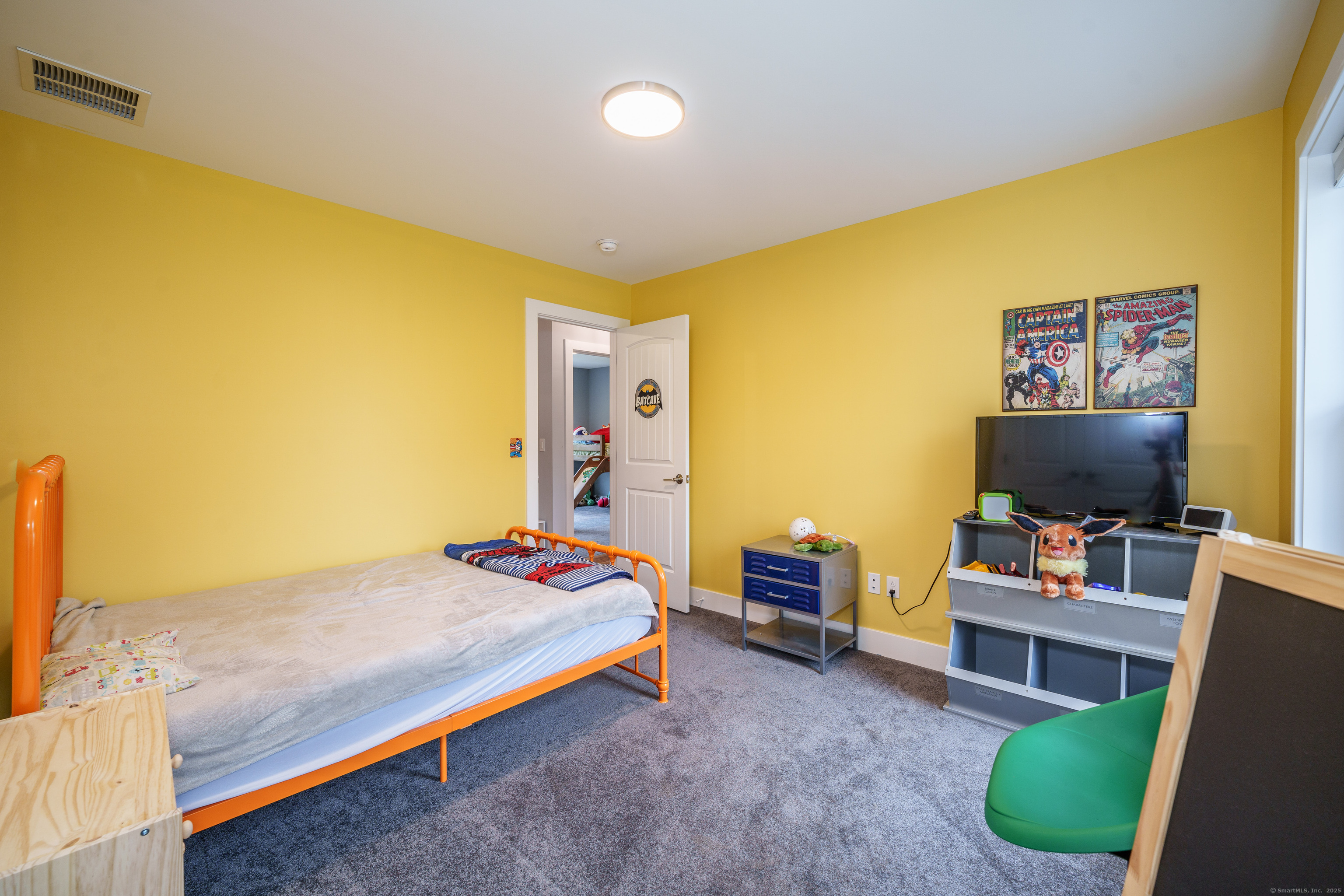 917 N Grand Street, Suffield, Connecticut image 15