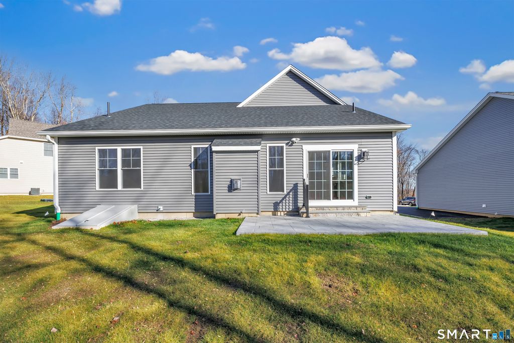 Photo of 4 Woods View Lane, Shelton, CT 06484 (MLS # 24150674)