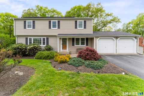 Homes For Sale - 24 Ridgedale Road<br/> Bethel, CT 06801