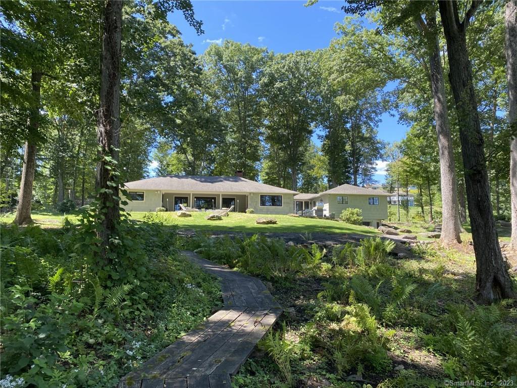 W Shore Road, Washington, Connecticut - 6 Bedrooms  
5 Bathrooms  
10 Rooms - 