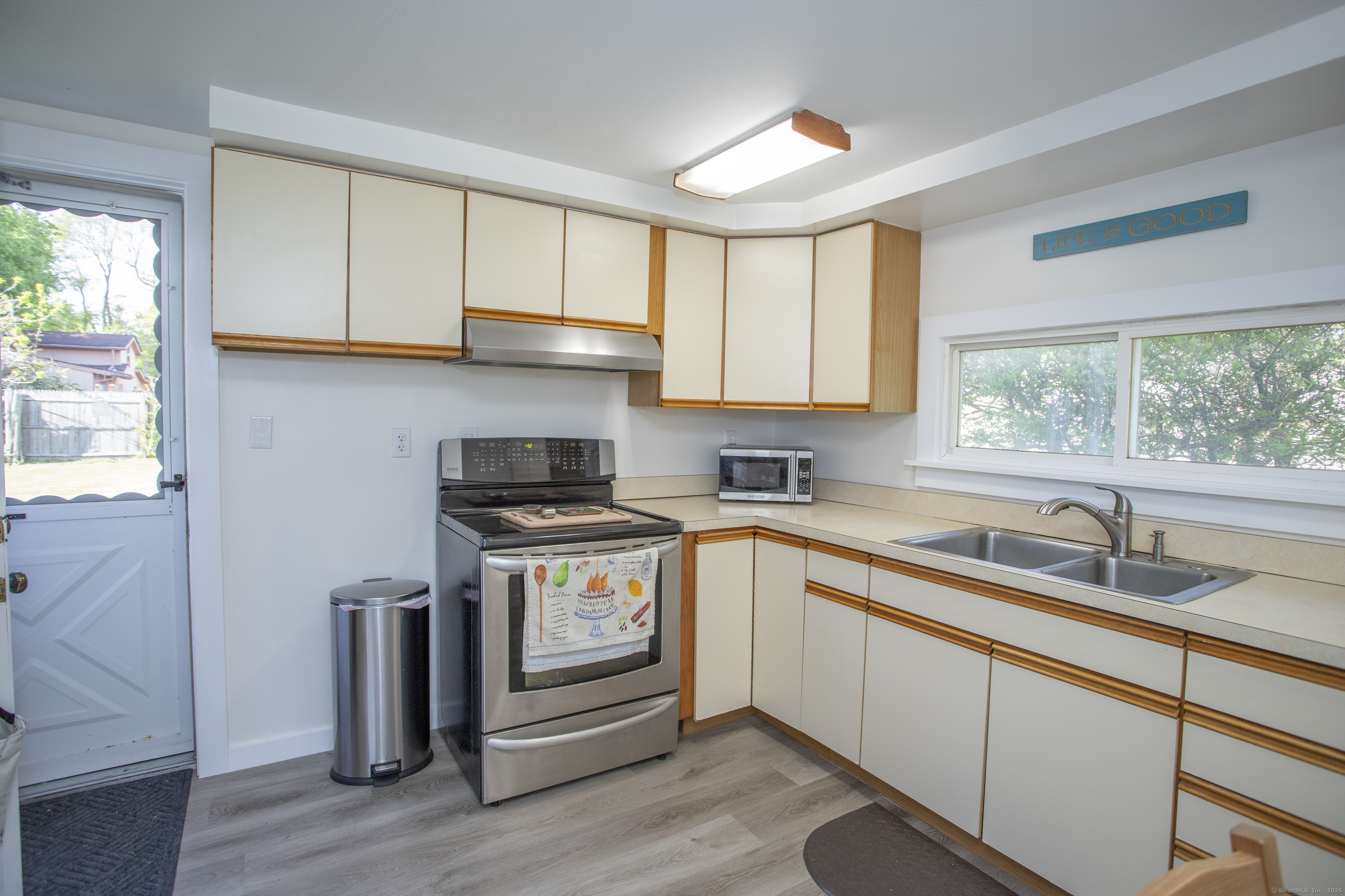6 West Street, Old Saybrook, Connecticut image 8