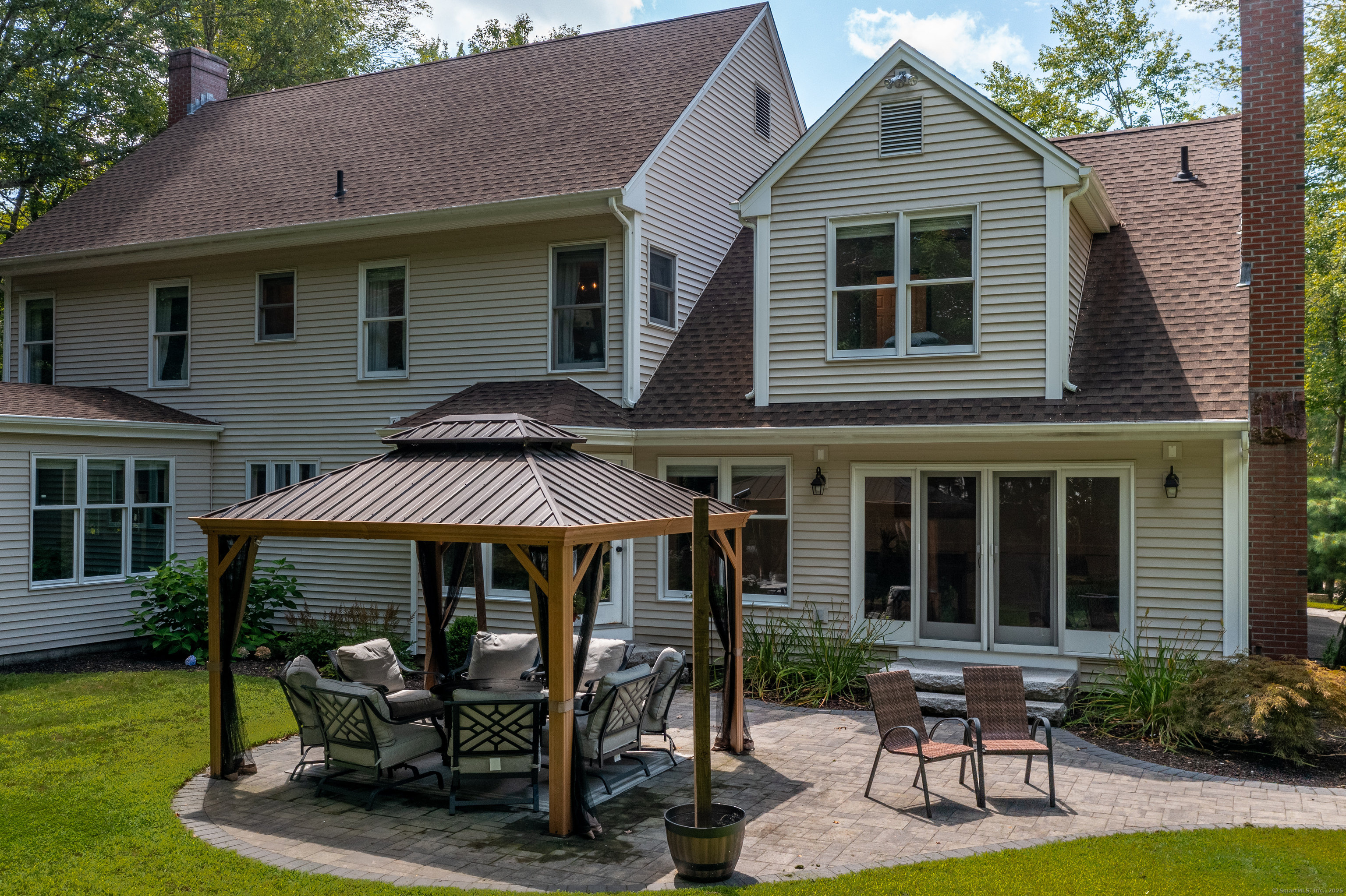 Tolland, Connecticut 06084, United States, 4 Bedrooms Bedrooms, ,3 BathroomsBathrooms,Residential,Coming Soon,193459