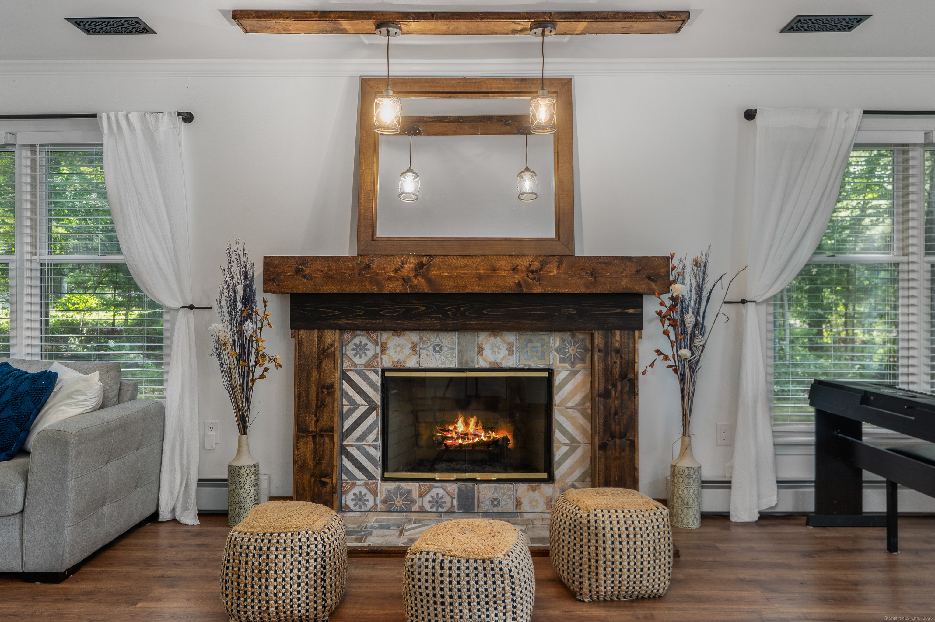 Tolland, Connecticut 06084, United States, 4 Bedrooms Bedrooms, ,3 BathroomsBathrooms,Residential,Coming Soon,193459