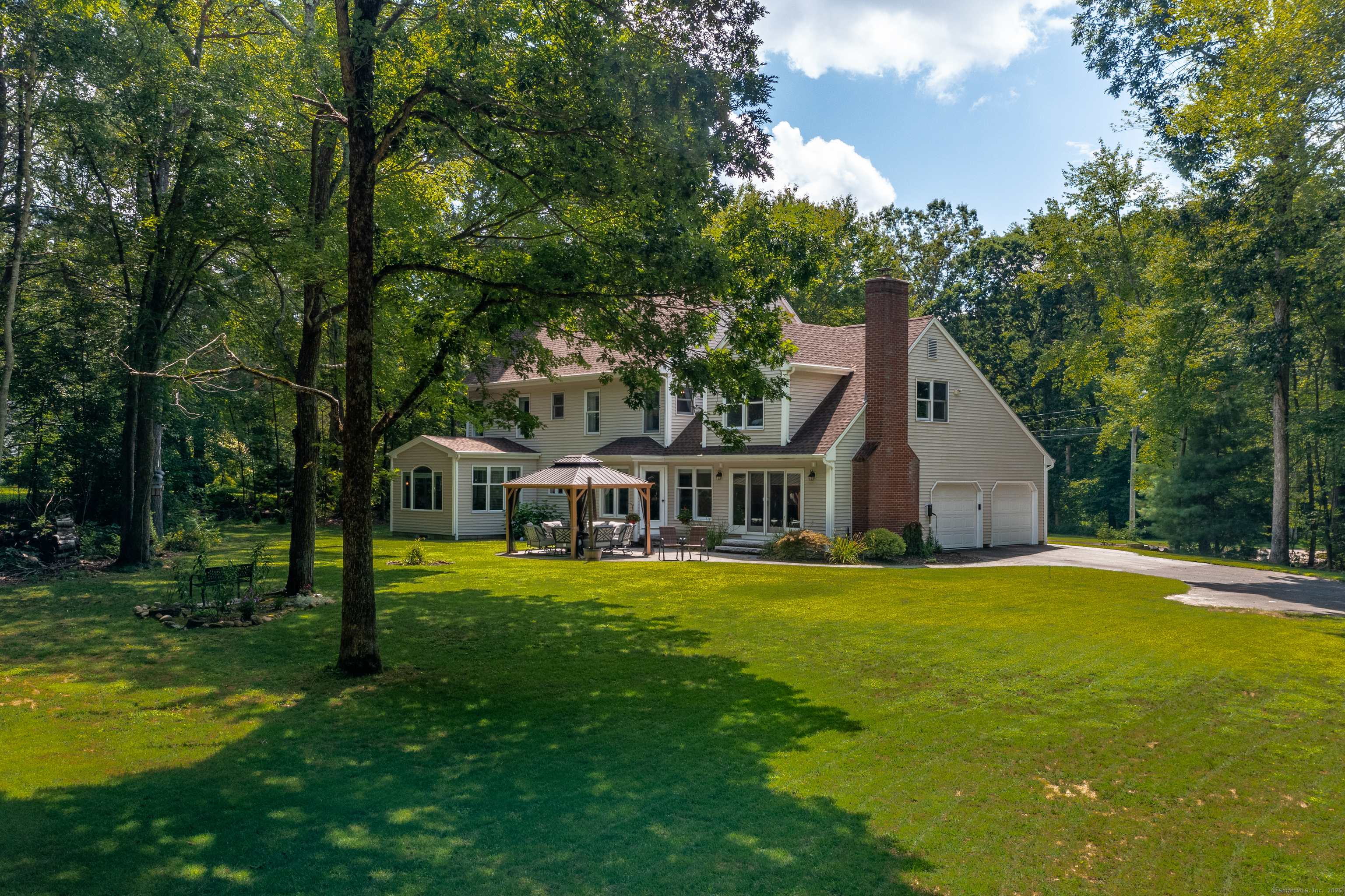 Tolland, Connecticut 06084, United States, 4 Bedrooms Bedrooms, ,3 BathroomsBathrooms,Residential,Coming Soon,193459