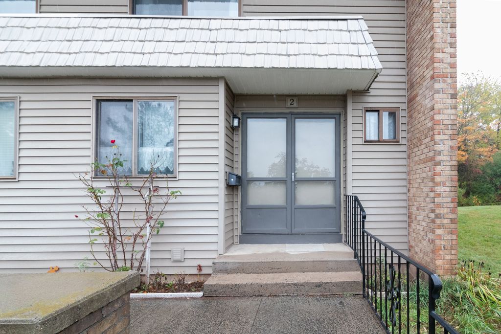 Photo of 2 Briar Court #2, Cromwell, CT 06416 (MLS # 24134189)