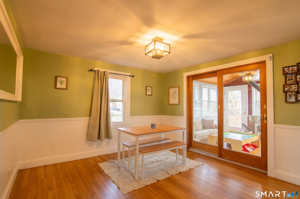 Photo of 15 Earl Street, Vernon, CT 06066 (MLS # 24148196)