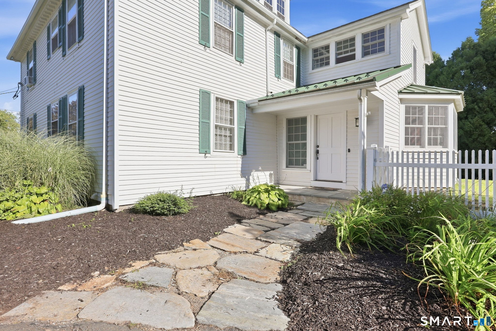 85 Tolland Green