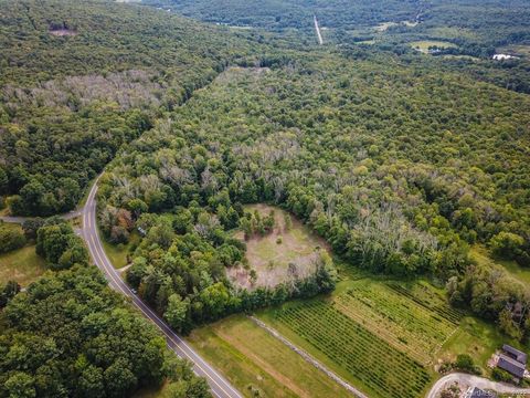 555 Town Hill Road New Hartford CT 06057