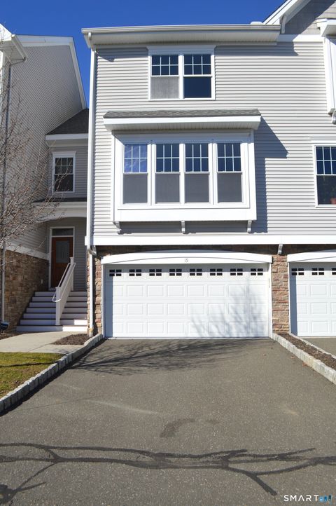 Condo For Rent - 19 Sampson Terrace #19<br/> Fairfield County, Danbury, CT 06810