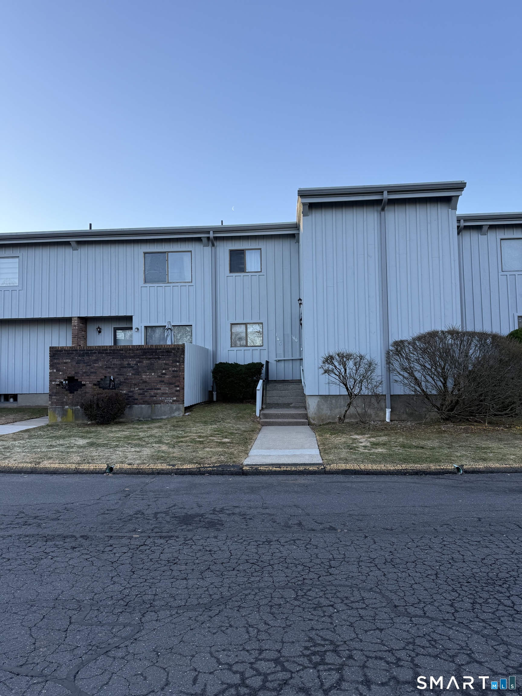 143 Webster Court 143