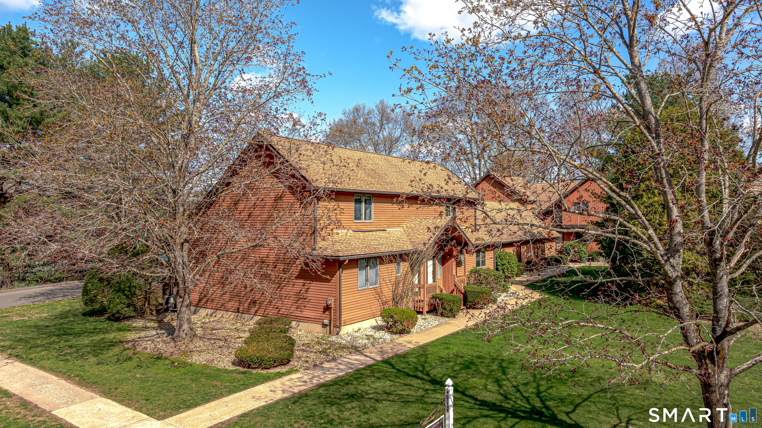 105 Maple Avenue 40