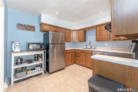 Tiny photo for 105 Maple Avenue #40, Vernon, CT 06066 (MLS # 24166857)