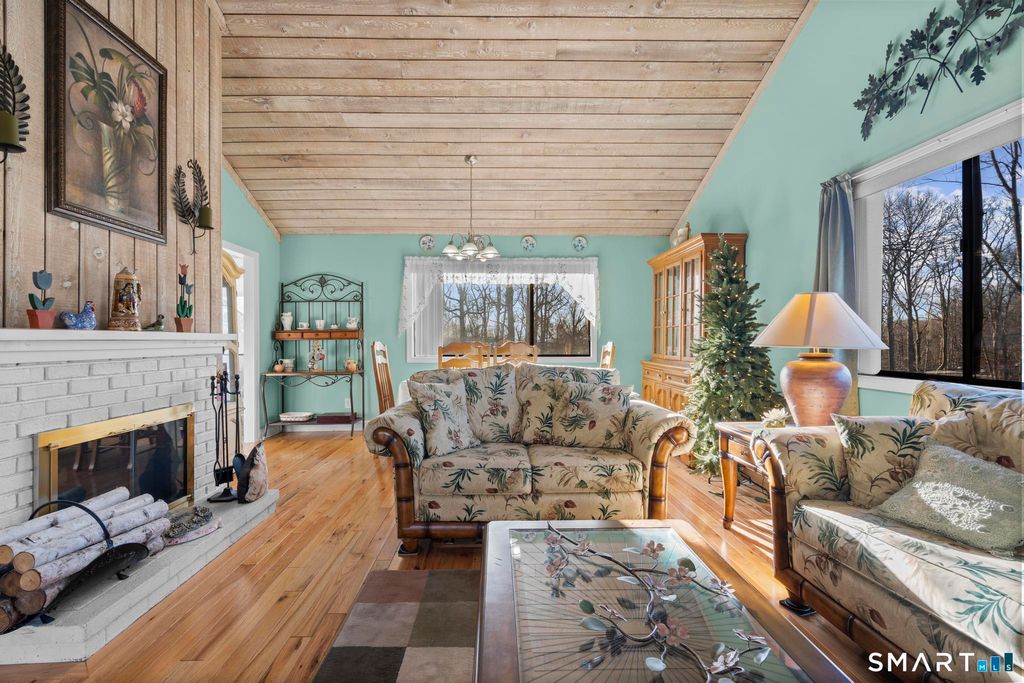 Photo of 315 Navajo Lane #A, Stratford, CT 06614 (MLS # 24148423)