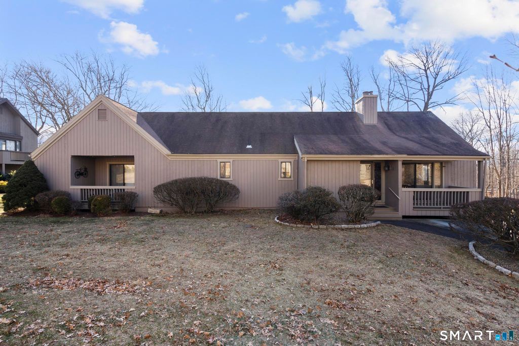 Photo of 315 Navajo Lane #A, Stratford, CT 06614 (MLS # 24148423)