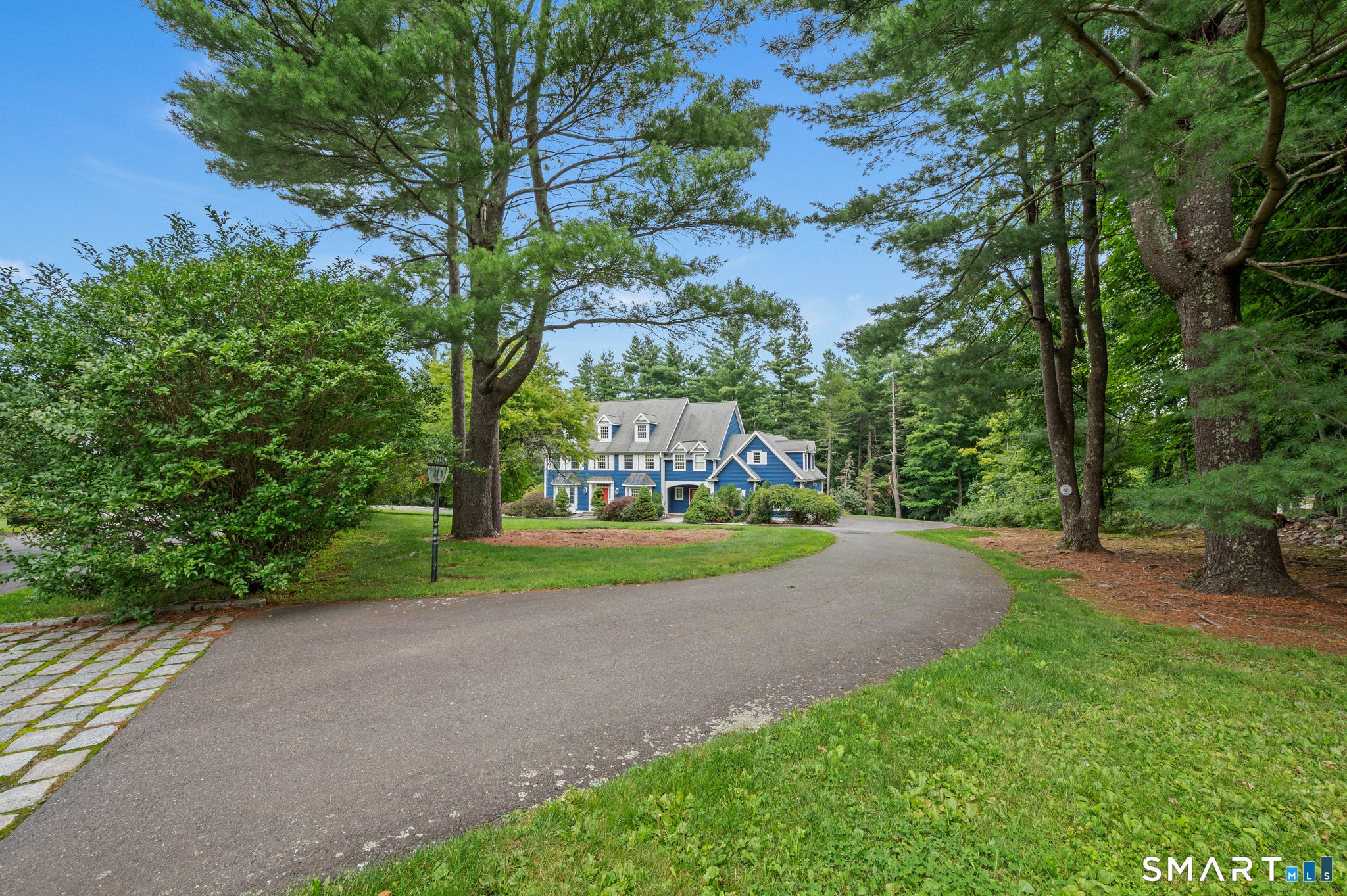 9 Glenmor Drive
